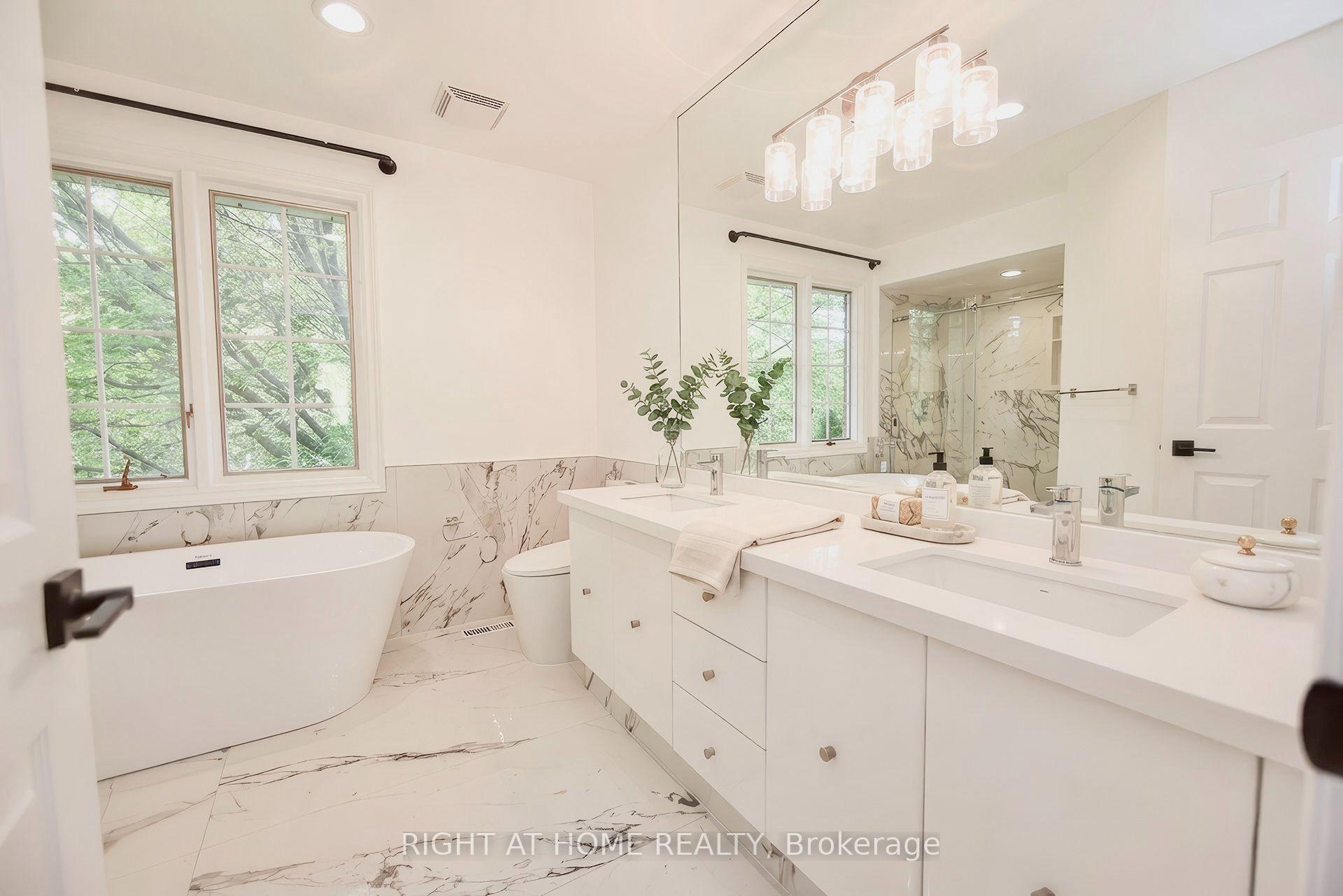 Photo 36 of 89 Yonge Boulevard, Toronto, Bedford Park-Nortown — HOMEH