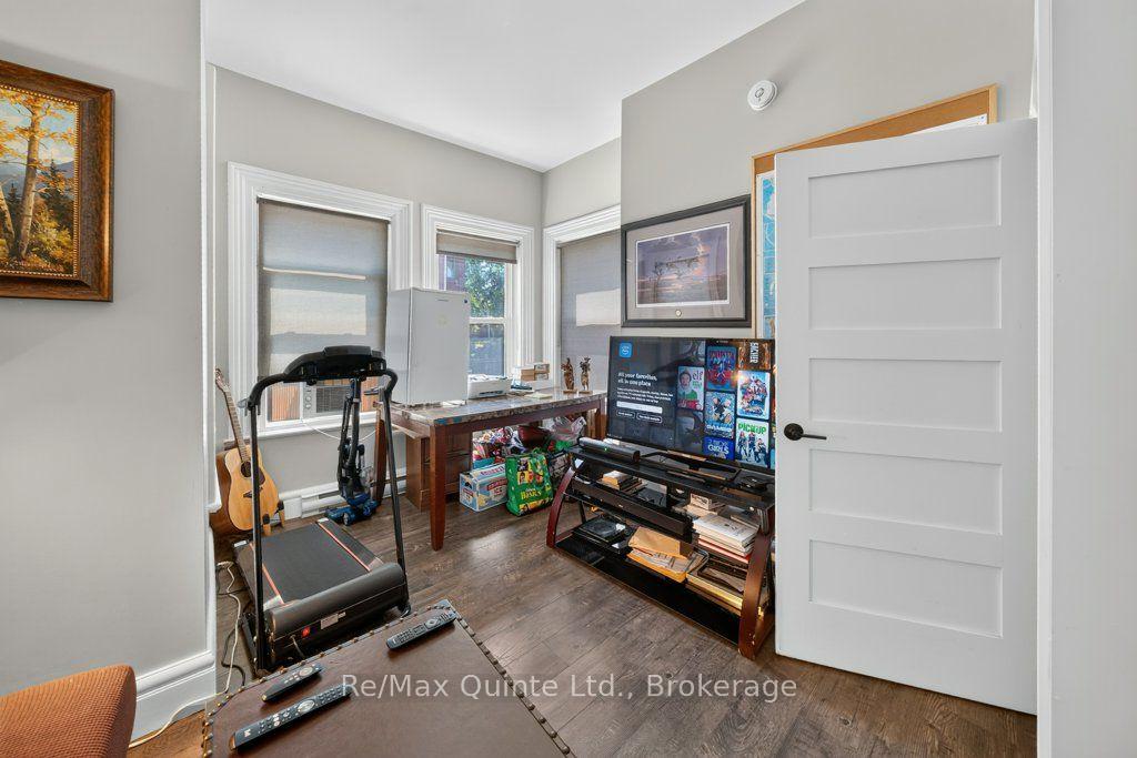 Photo 17 of 221 Albert Street, Belleville, Belleville Ward — HOMEH