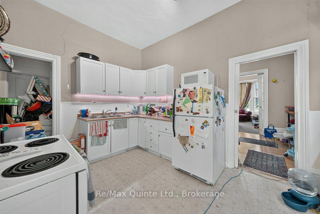 Photo 21 of 221 Albert Street, Belleville, Belleville Ward — HOMEH