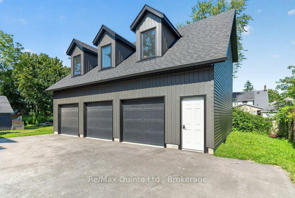 Photo 30 of 221 Albert Street, Belleville, Belleville Ward — HOMEH