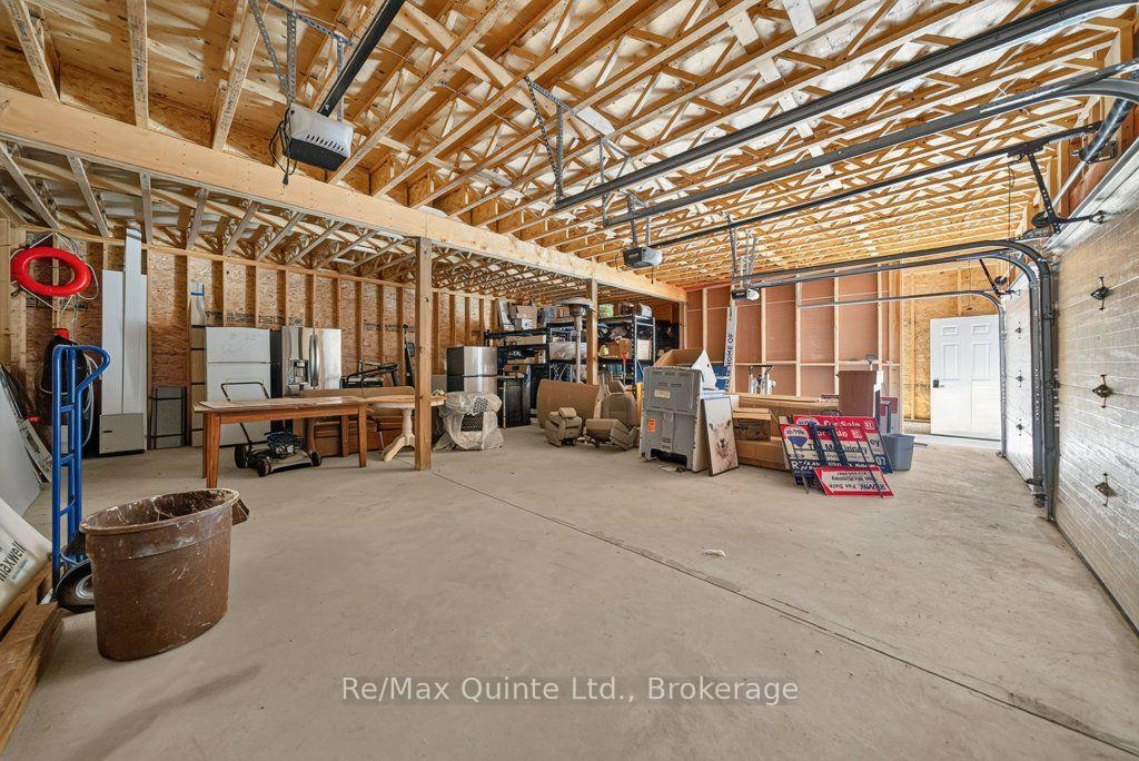 Photo 33 of 221 Albert Street, Belleville, Belleville Ward — HOMEH