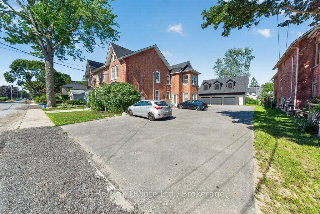 Photo 35 of 221 Albert Street, Belleville, Belleville Ward — HOMEH