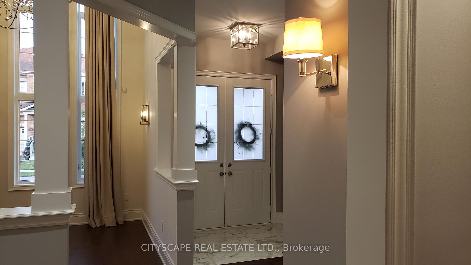 Photo 5 of 56 Golden Hawk Drive, Hamilton, Waterdown — HOMEH