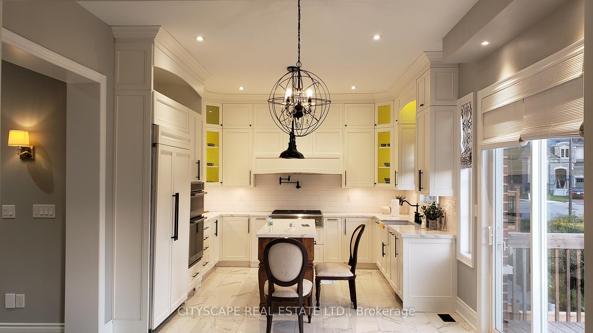 Photo 8 of 56 Golden Hawk Drive, Hamilton, Waterdown — HOMEH