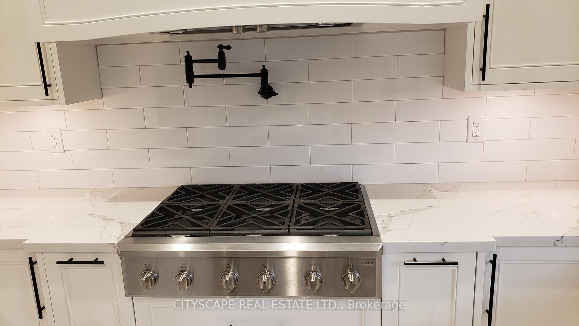 Photo 9 of 56 Golden Hawk Drive, Hamilton, Waterdown — HOMEH