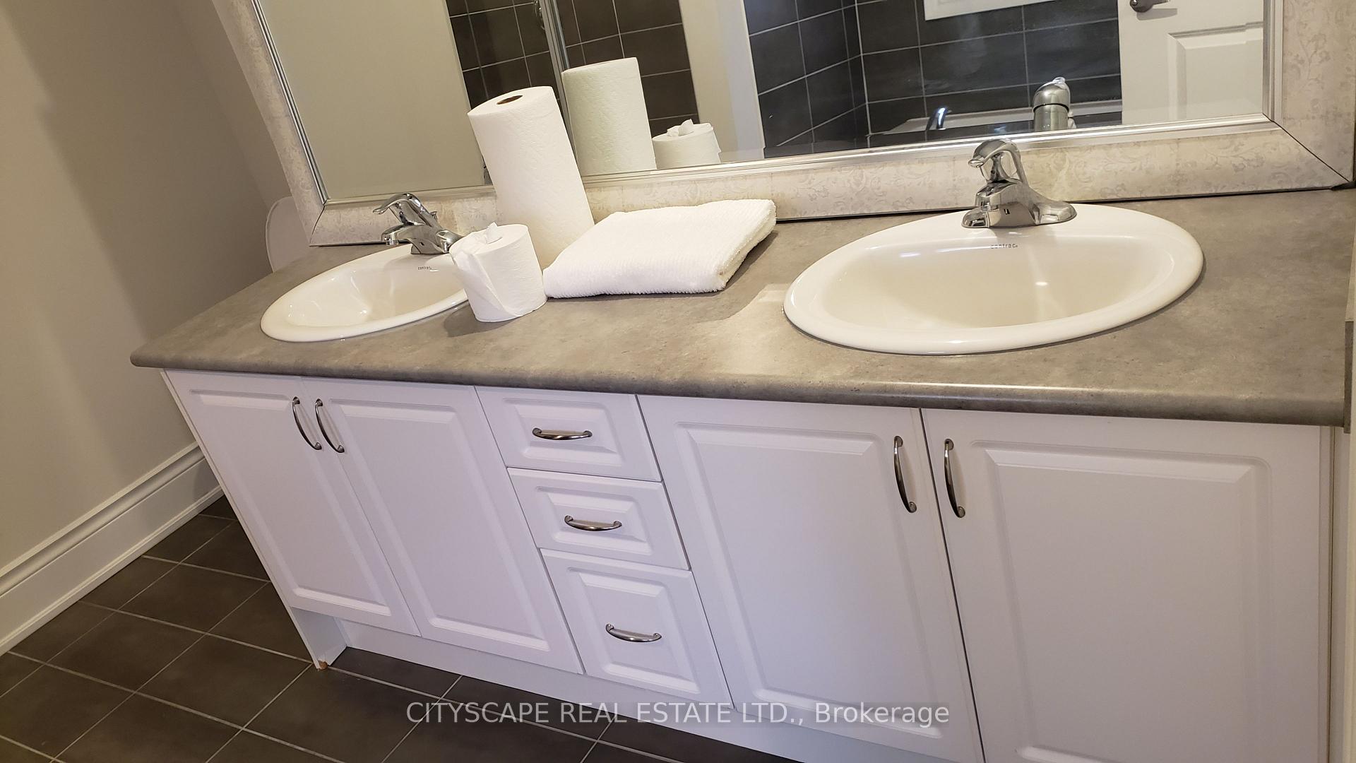 Photo 20 of 56 Golden Hawk Drive, Hamilton, Waterdown — HOMEH
