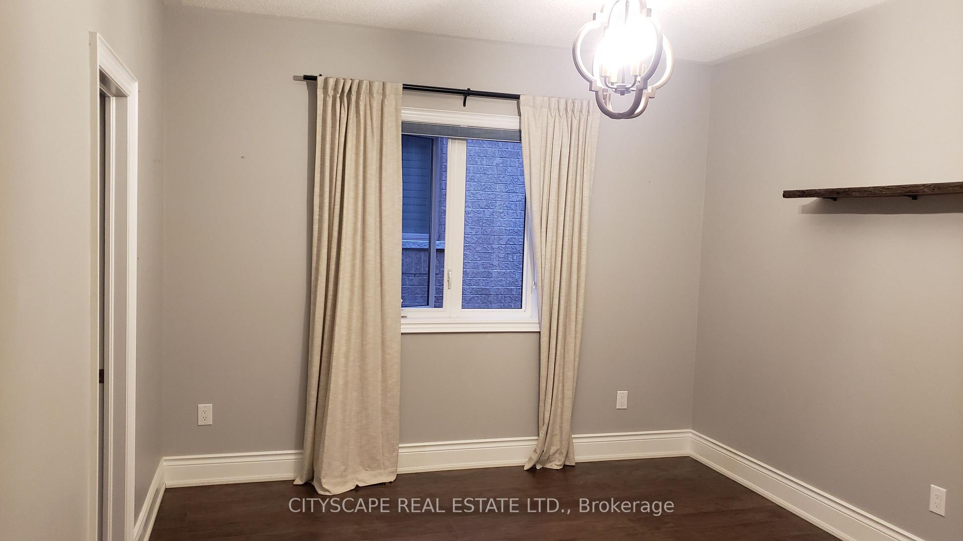 Photo 26 of 56 Golden Hawk Drive, Hamilton, Waterdown — HOMEH