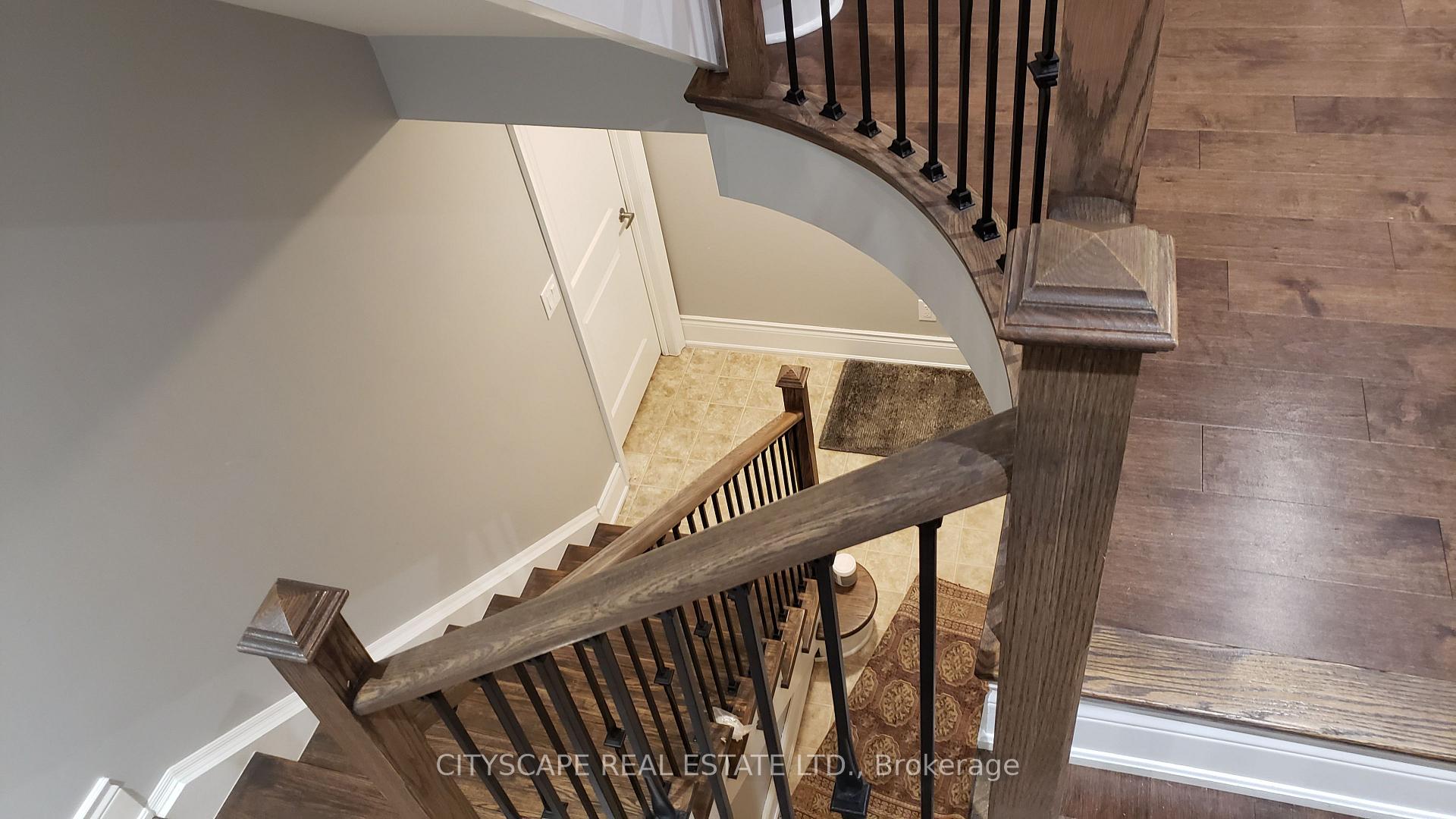 Photo 30 of 56 Golden Hawk Drive, Hamilton, Waterdown — HOMEH