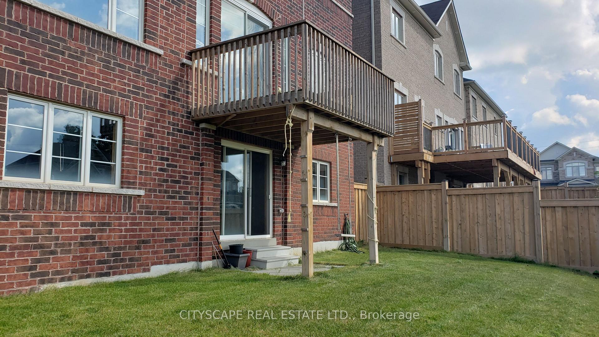 Photo 36 of 56 Golden Hawk Drive, Hamilton, Waterdown — HOMEH