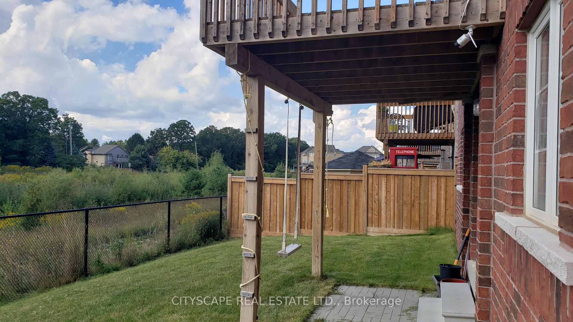 Photo 38 of 56 Golden Hawk Drive, Hamilton, Waterdown — HOMEH