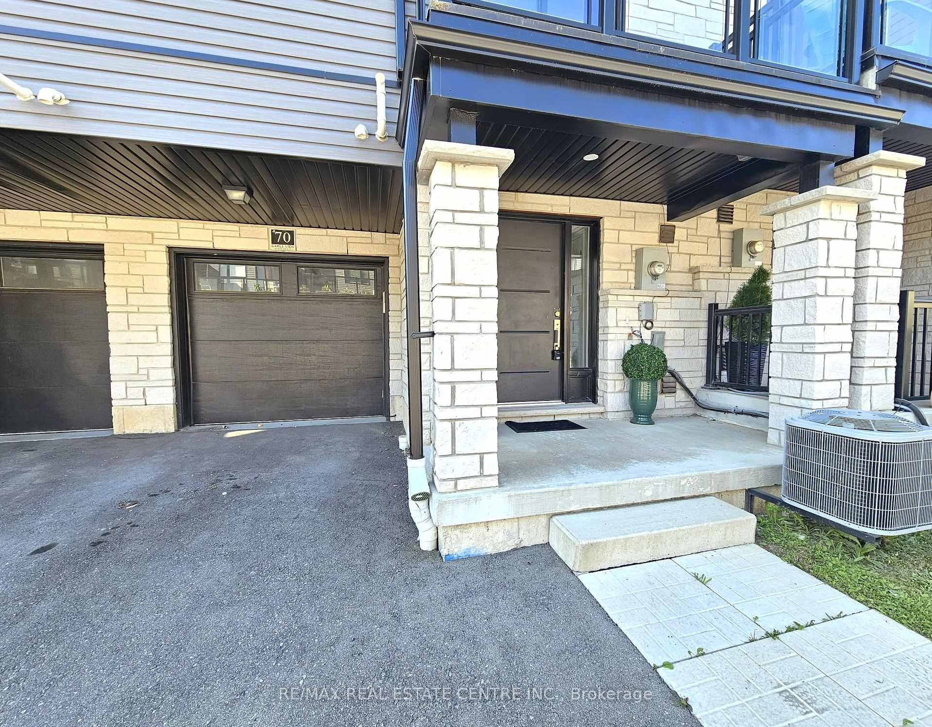 Photo 2 of Unit 70, 51 Sparrow Avenue, Cambridge, Little's Corners — HOMEH