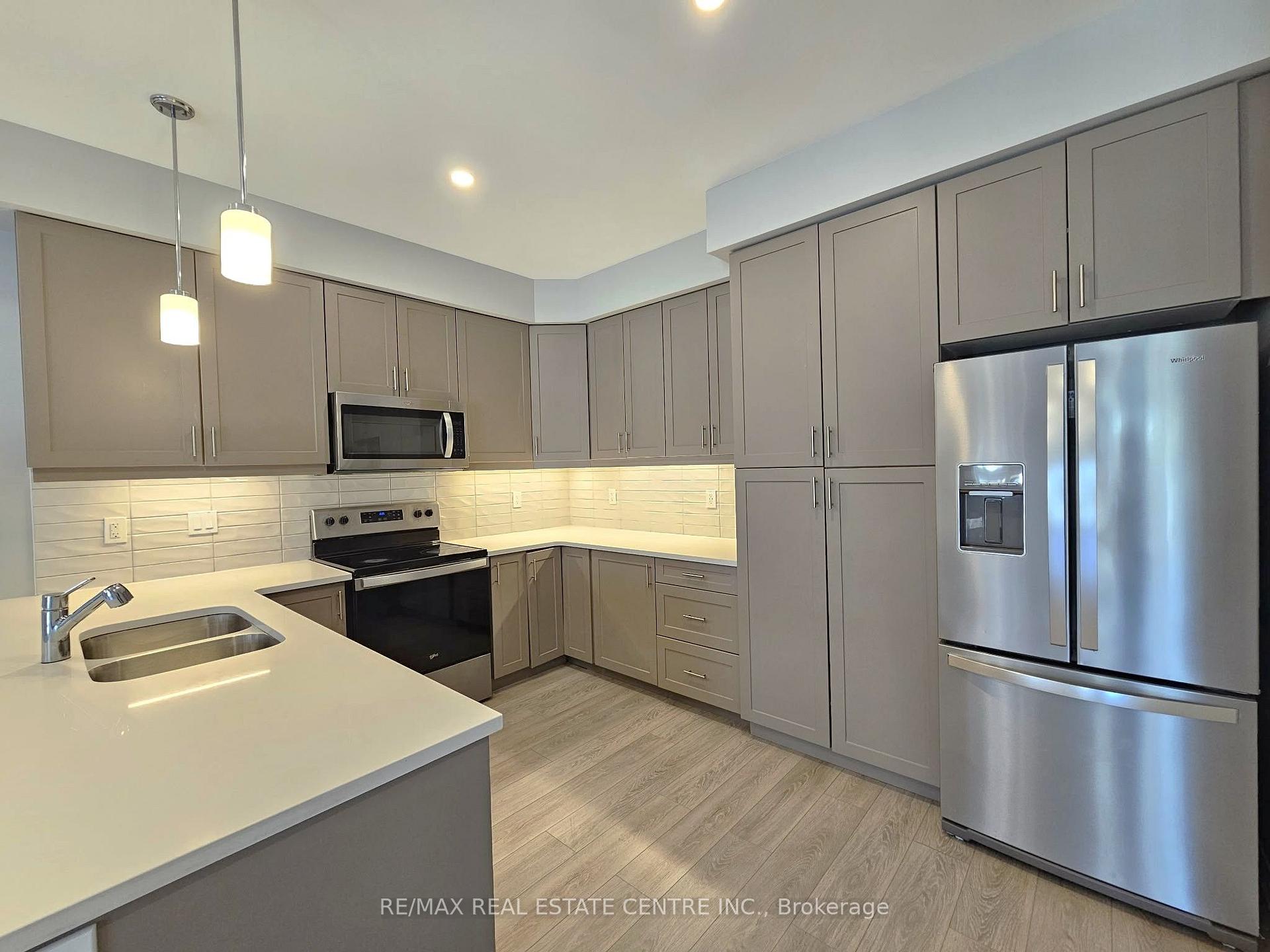 Photo 8 of Unit 70, 51 Sparrow Avenue, Cambridge, Little's Corners — HOMEH