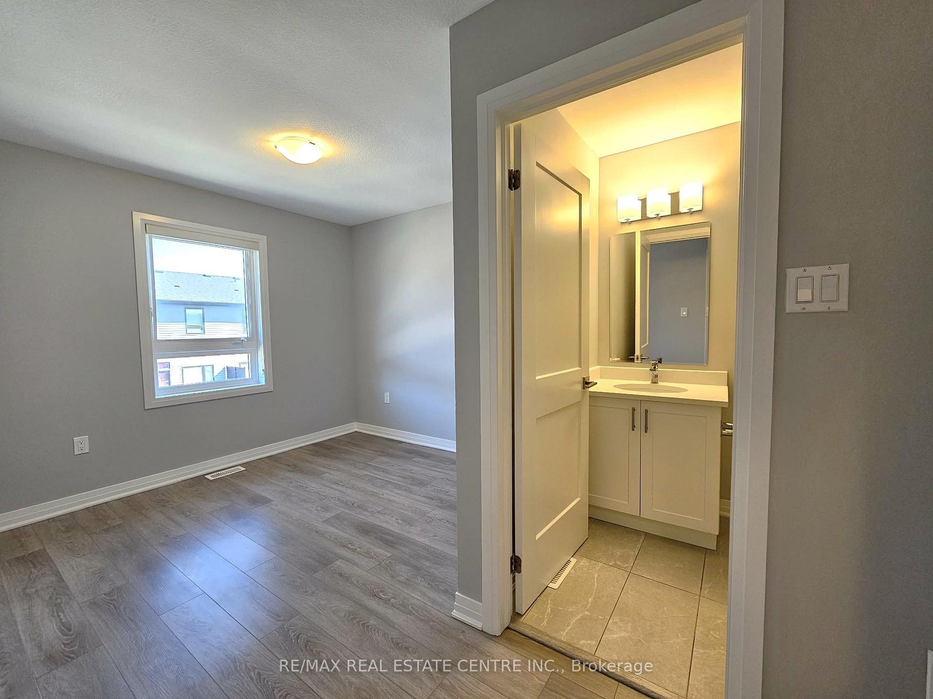Photo 18 of Unit 70, 51 Sparrow Avenue, Cambridge, Little's Corners — HOMEH