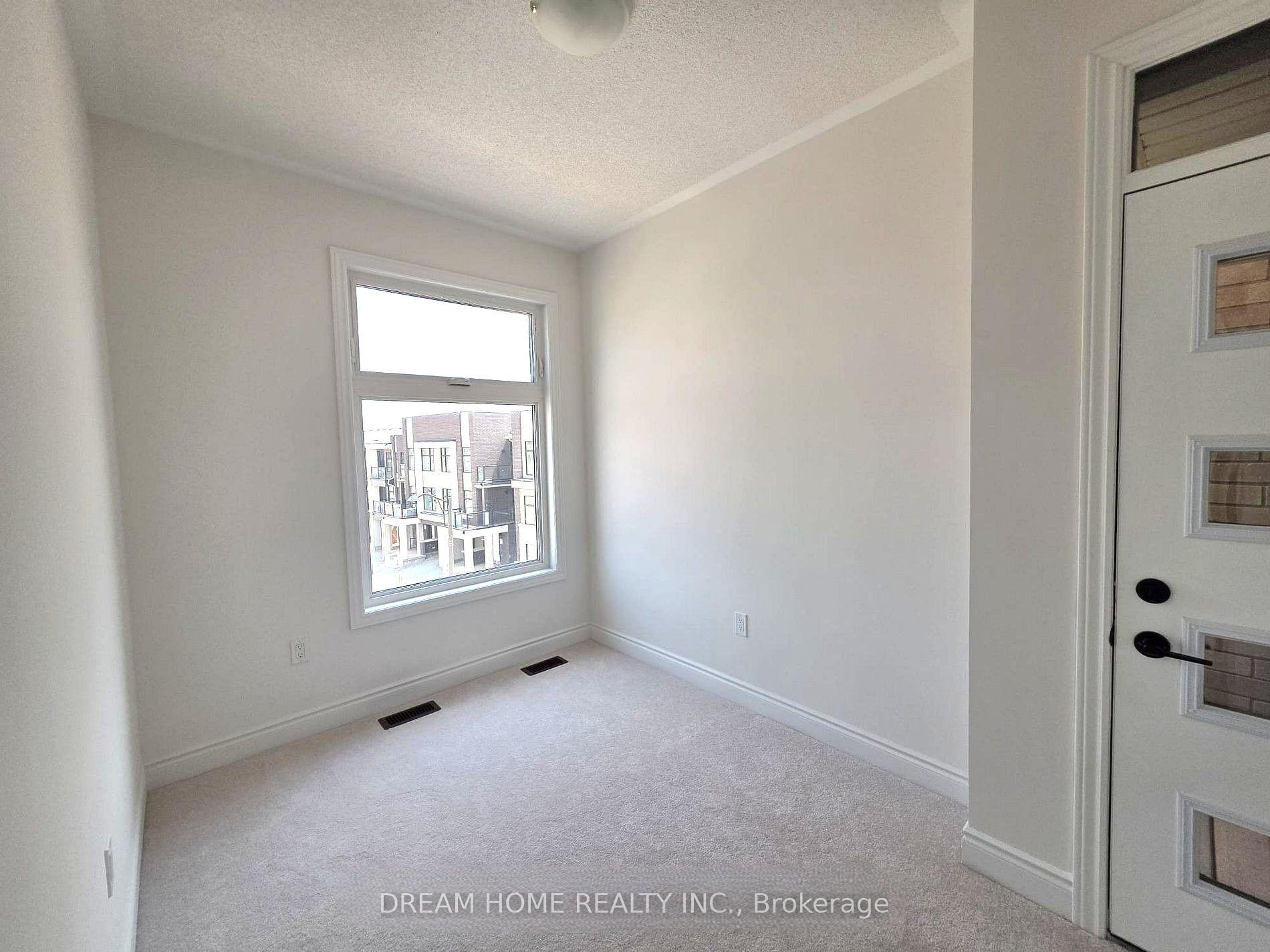 Photo 9 of 1423 Courtleigh Trail, Oakville, Joshua Meadows — HOMEH