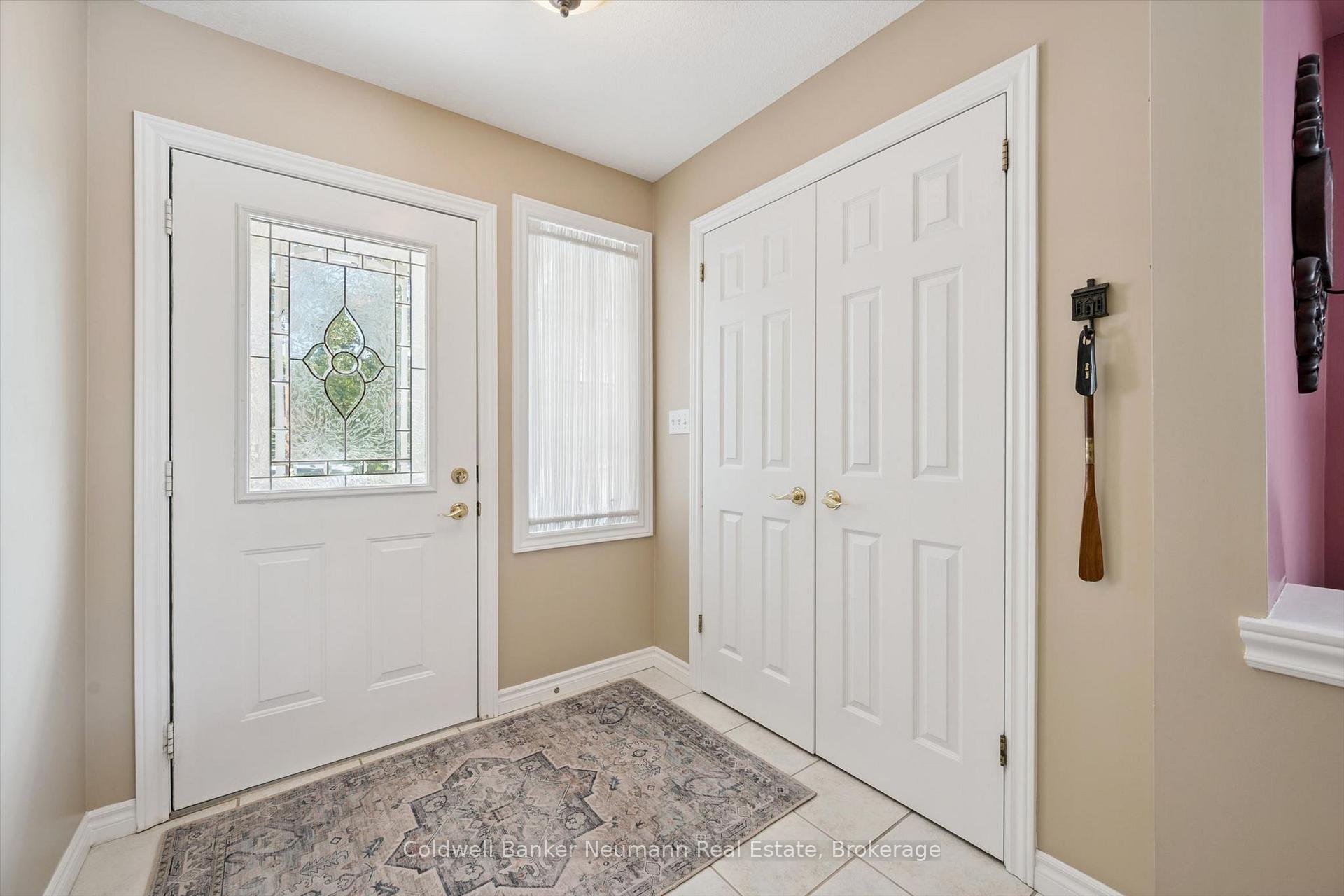 Photo 7 of 17 Somerset Glen, Guelph, Kortright West — HOMEH