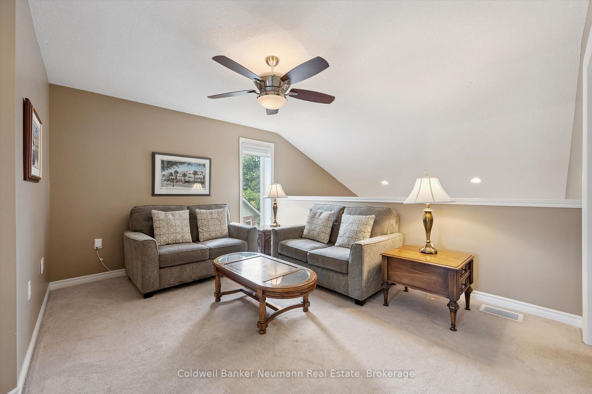 Photo 23 of 17 Somerset Glen, Guelph, Kortright West — HOMEH