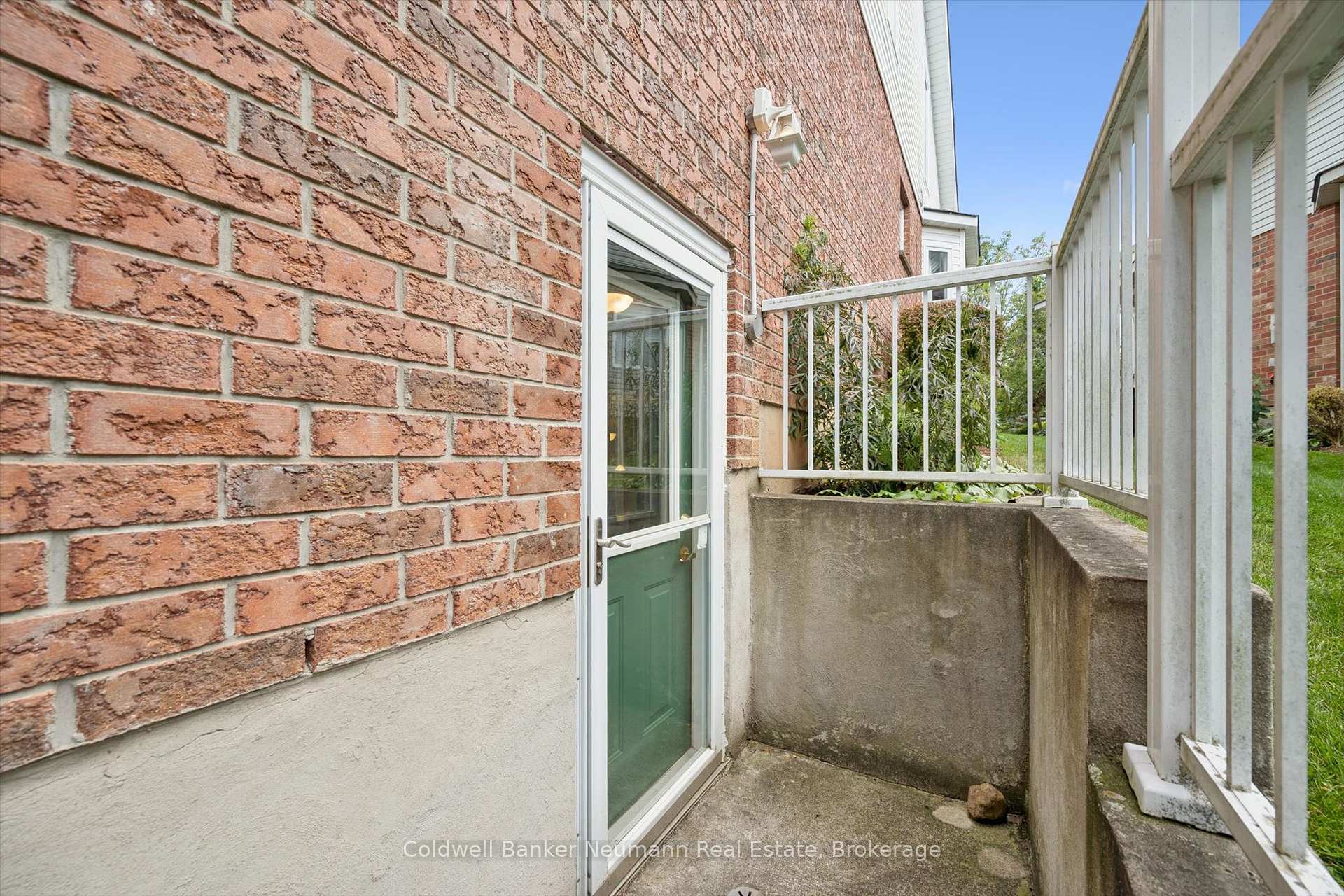 Photo 28 of 17 Somerset Glen, Guelph, Kortright West — HOMEH