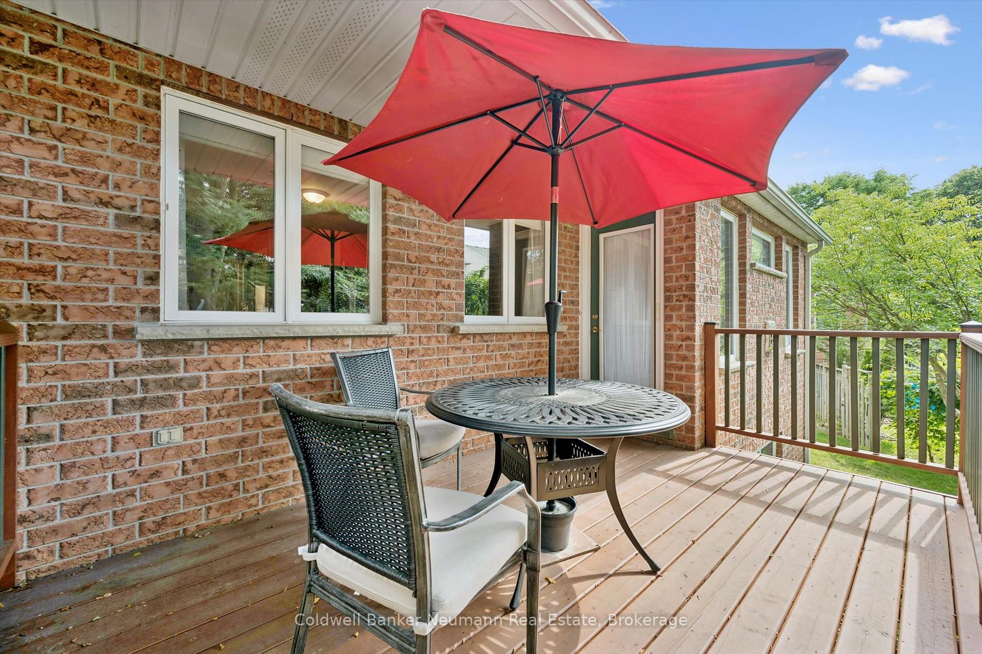 Photo 39 of 17 Somerset Glen, Guelph, Kortright West — HOMEH