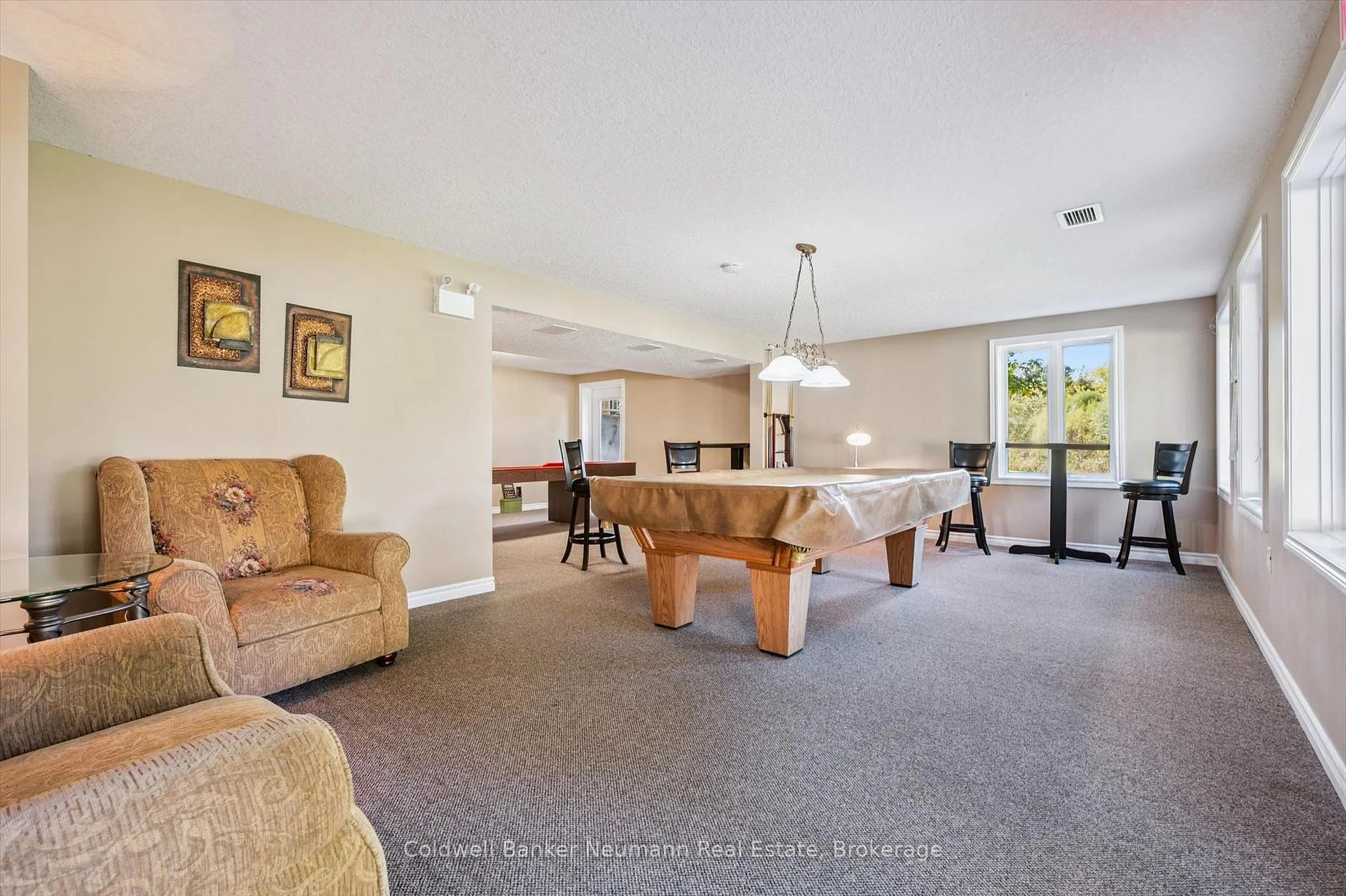 Photo 54 of 17 Somerset Glen, Guelph, Kortright West — HOMEH