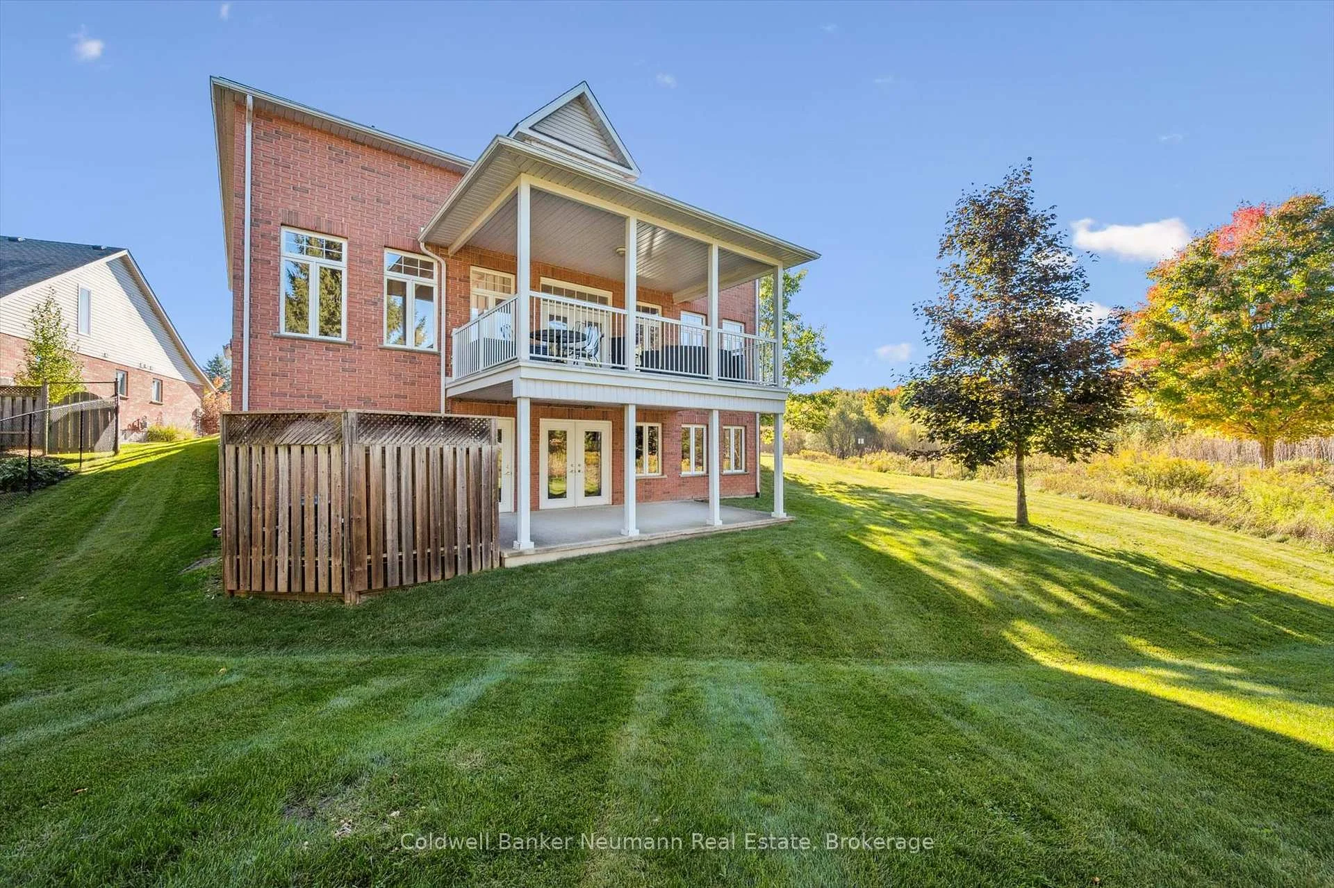 Photo 57 of 17 Somerset Glen, Guelph, Kortright West — HOMEH
