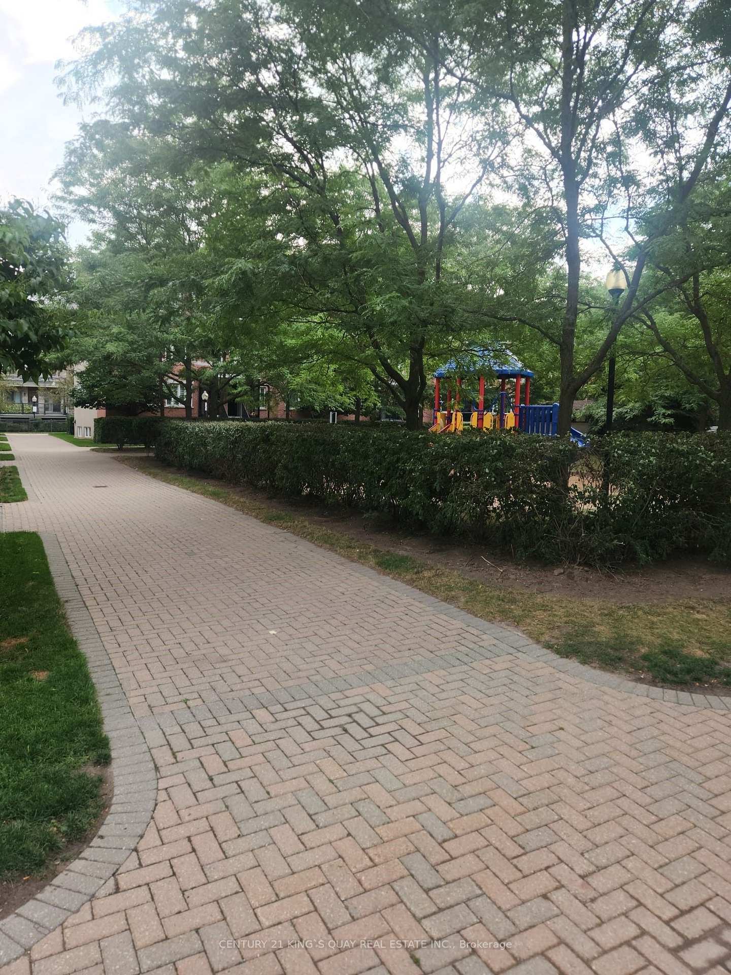 Photo 3 of Unit 255, 316 John Street, Markham, Aileen-Willowbrook — HOMEH