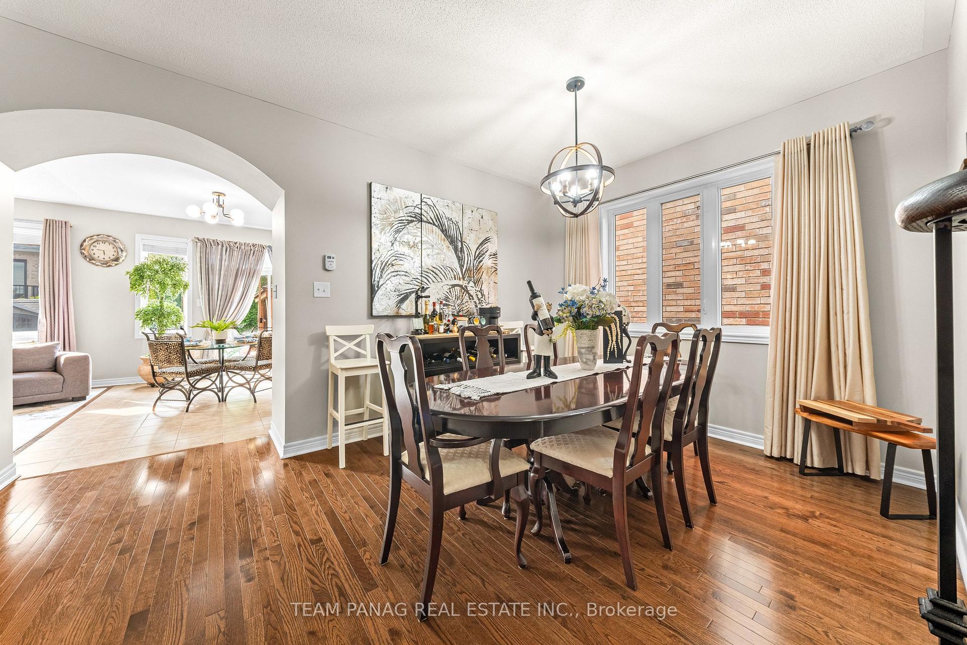 Photo 11 of 32 Impulse Circle, Brampton, Credit Valley — HOMEH