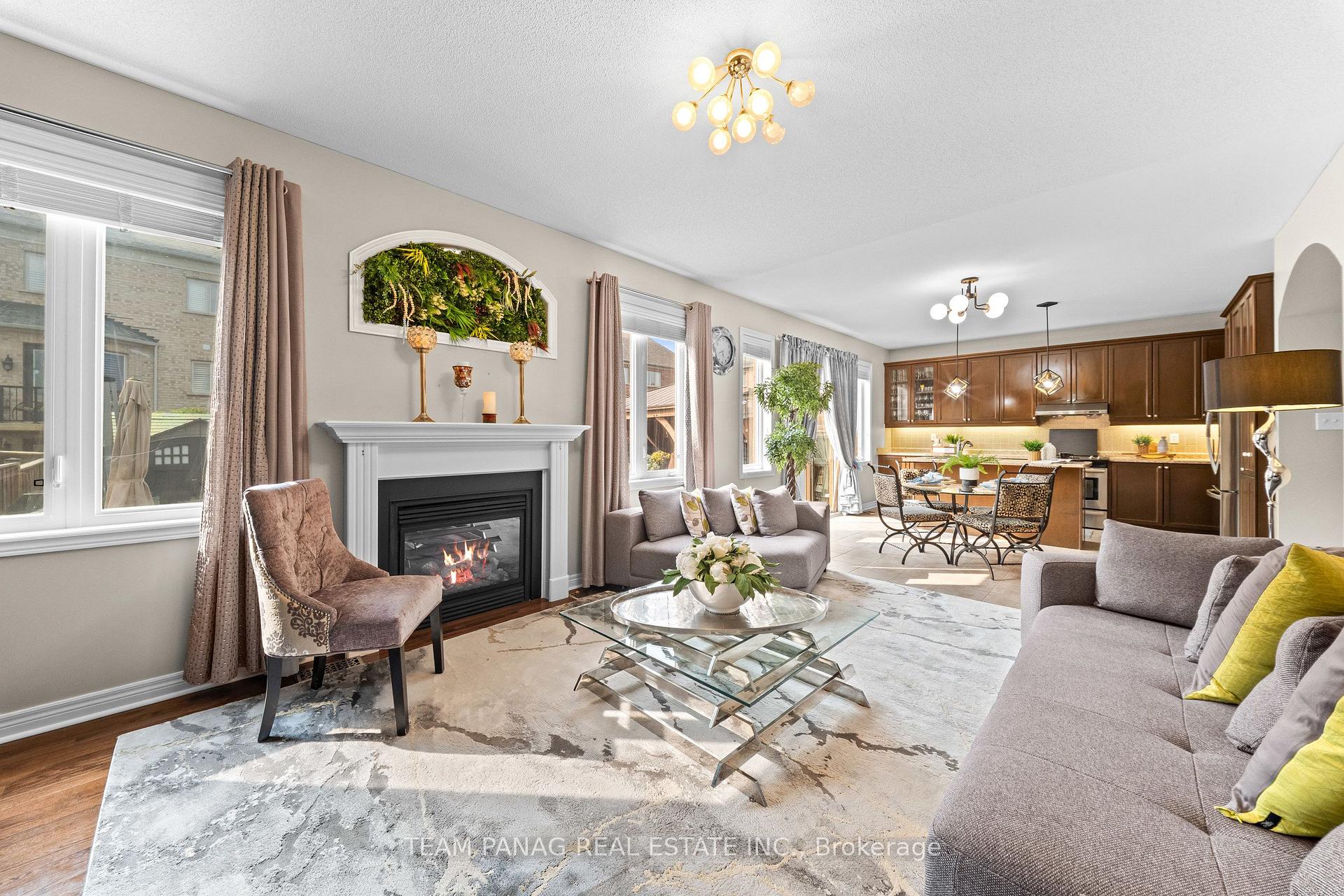 Photo 17 of 32 Impulse Circle, Brampton, Credit Valley — HOMEH