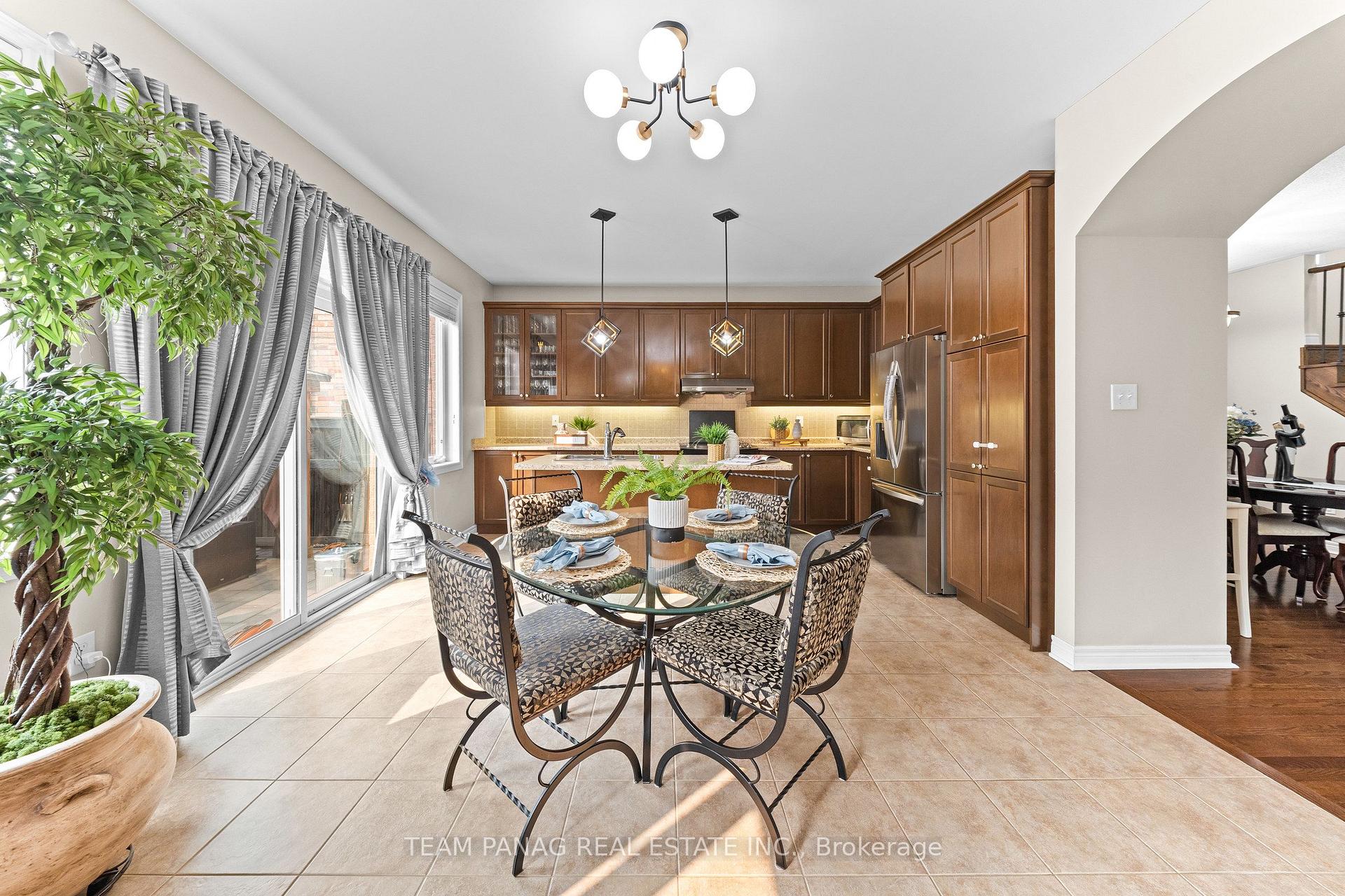 Photo 18 of 32 Impulse Circle, Brampton, Credit Valley — HOMEH