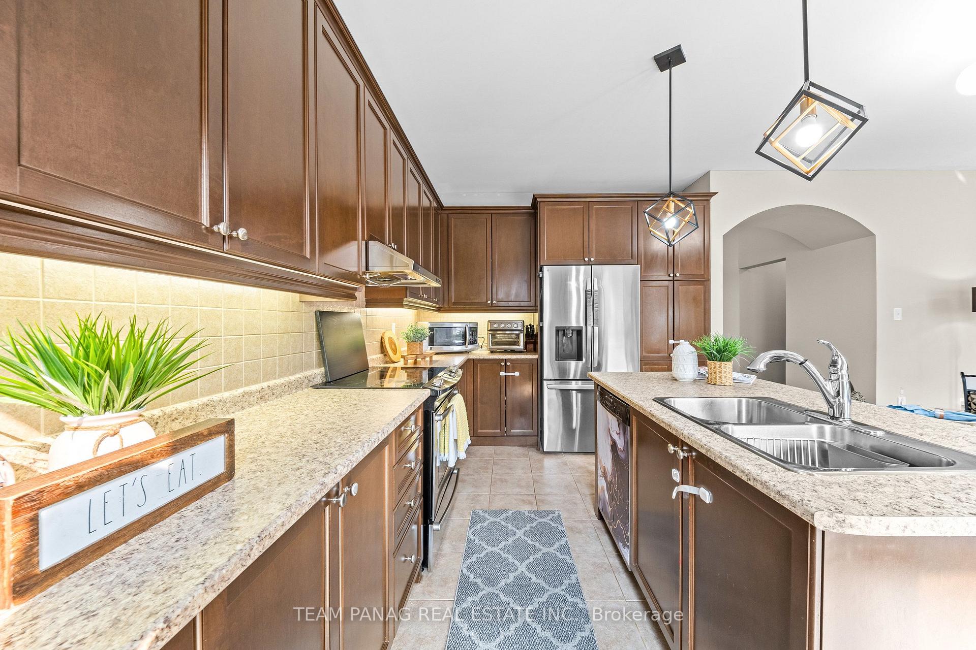 Photo 21 of 32 Impulse Circle, Brampton, Credit Valley — HOMEH