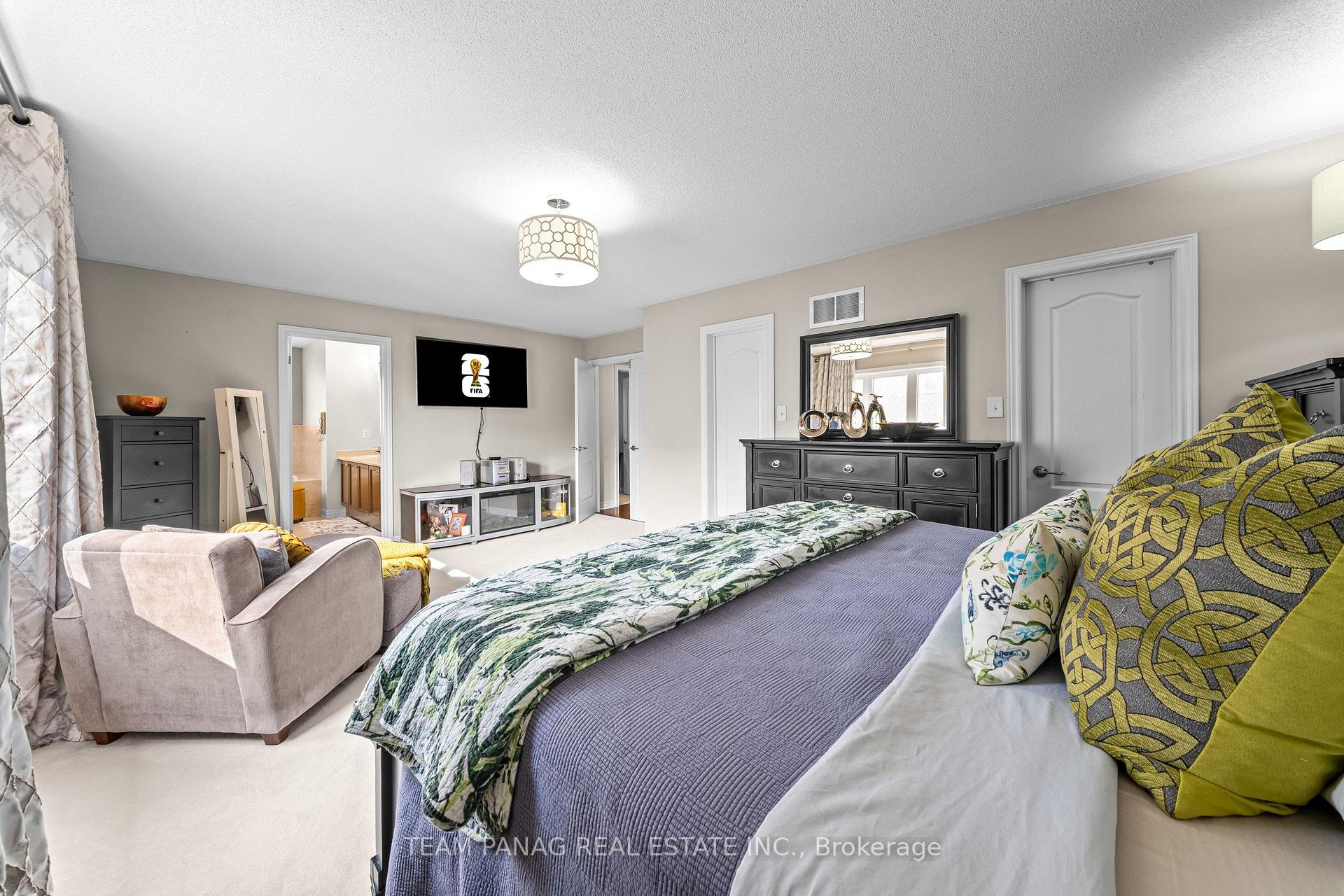 Photo 31 of 32 Impulse Circle, Brampton, Credit Valley — HOMEH
