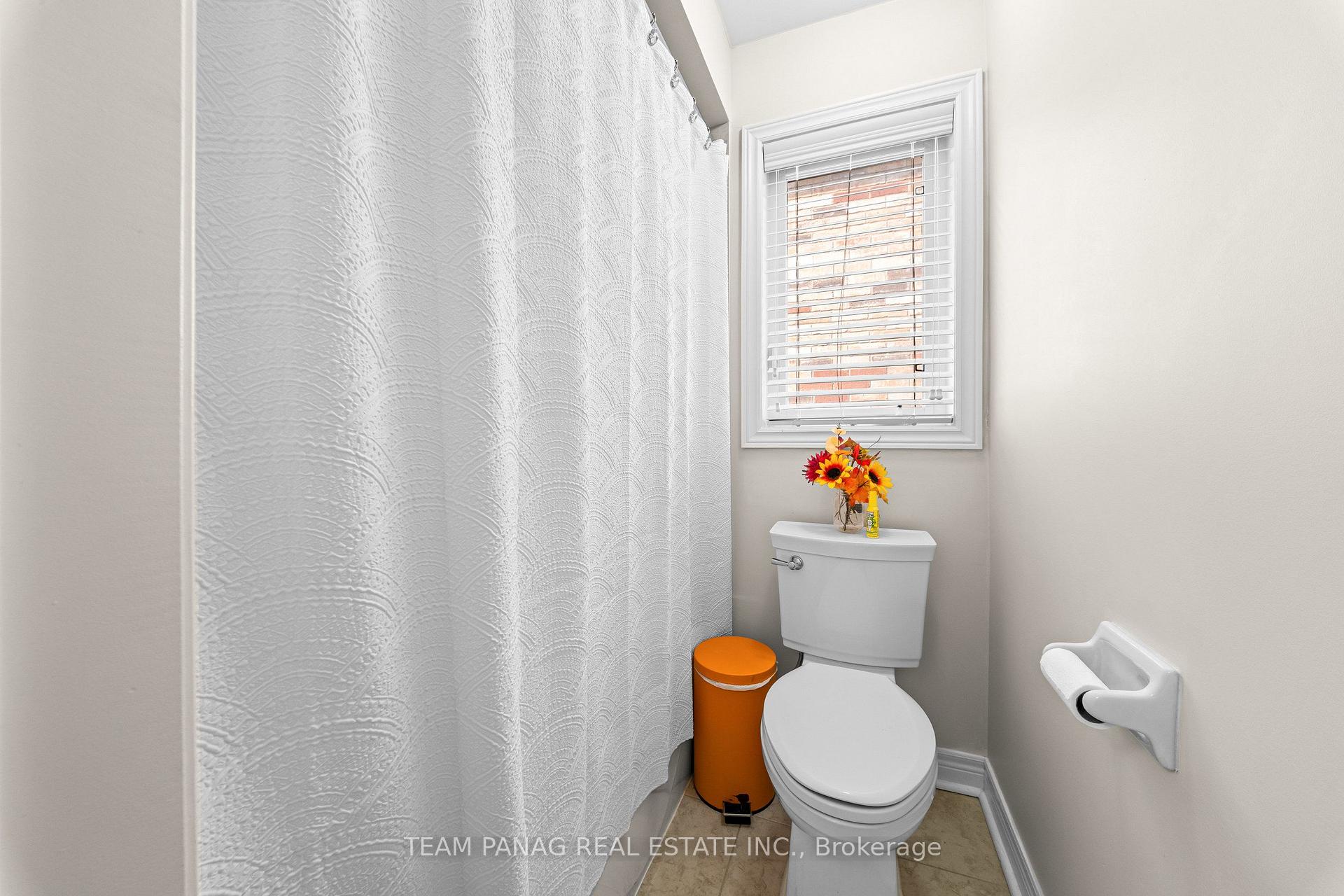 Photo 40 of 32 Impulse Circle, Brampton, Credit Valley — HOMEH