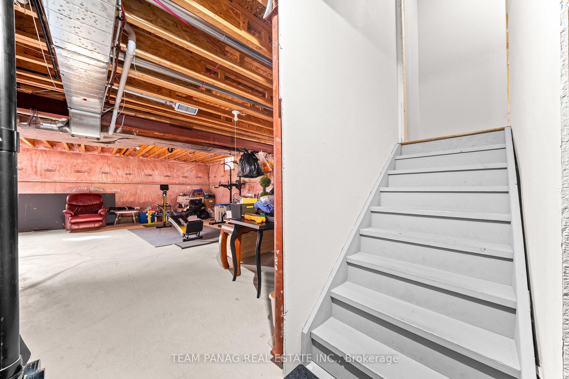 Photo 45 of 32 Impulse Circle, Brampton, Credit Valley — HOMEH