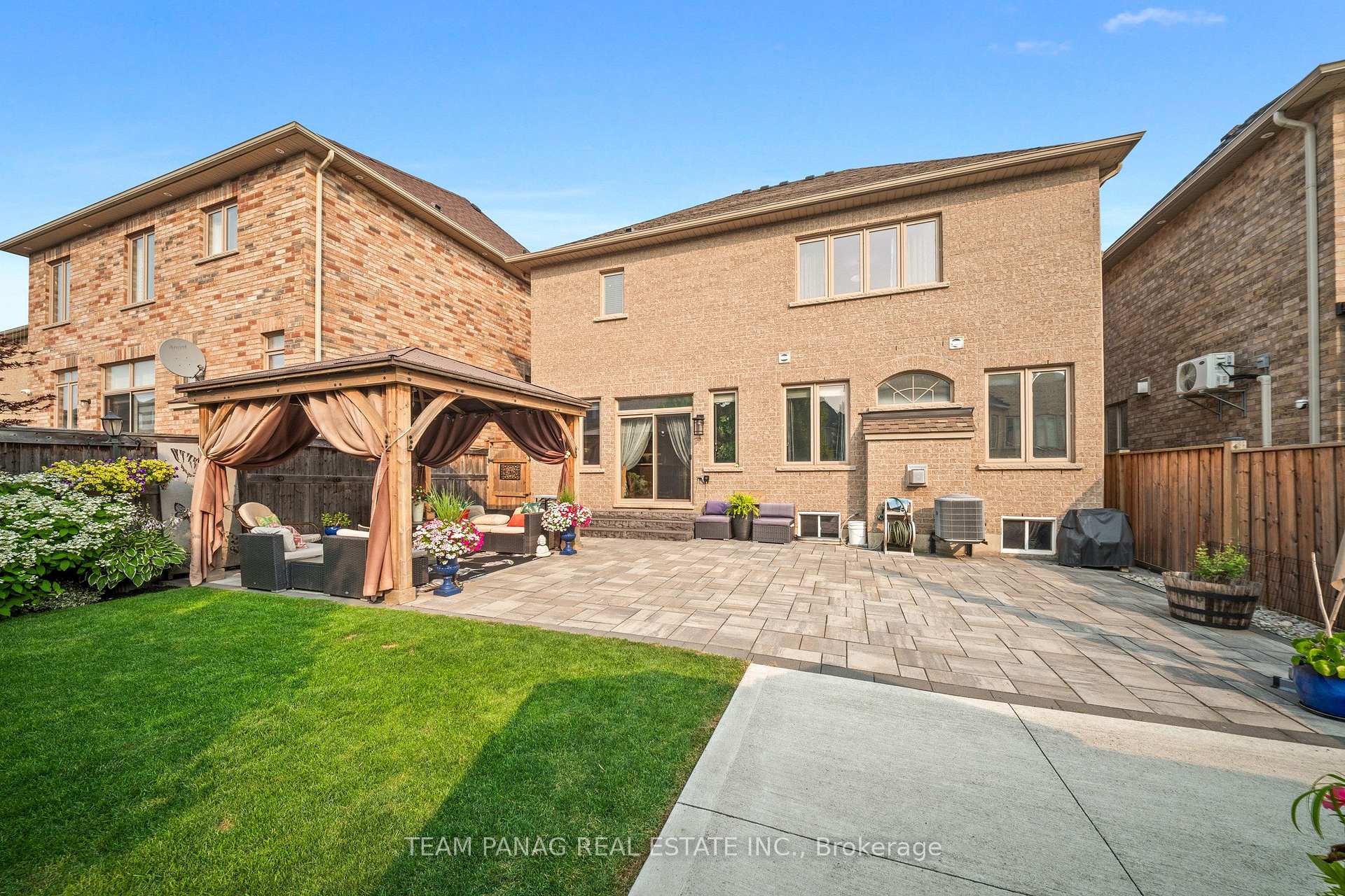 Photo 47 of 32 Impulse Circle, Brampton, Credit Valley — HOMEH
