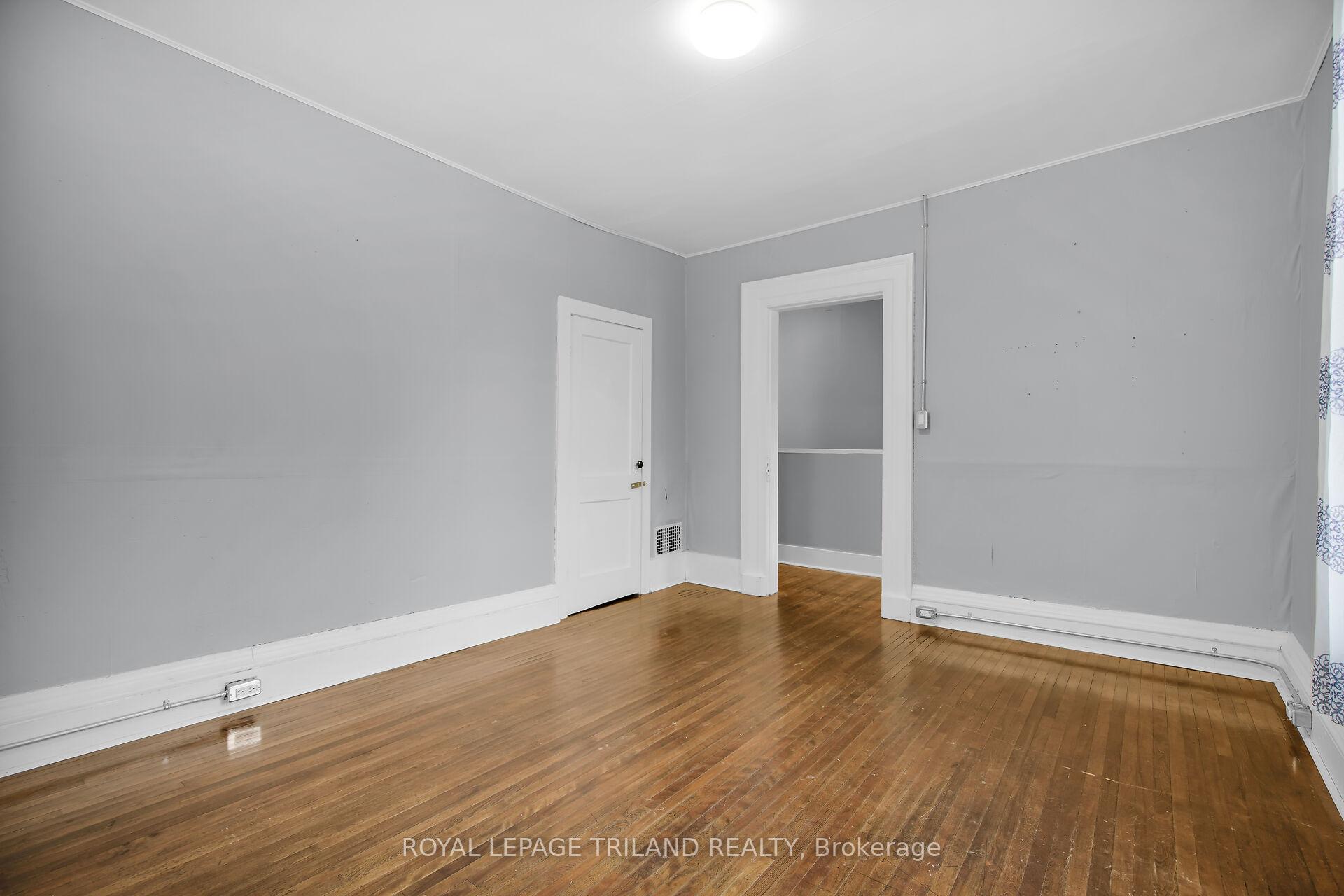 Photo 1 of Unit 2, 122 Centre Street, St. Thomas — HOMEH