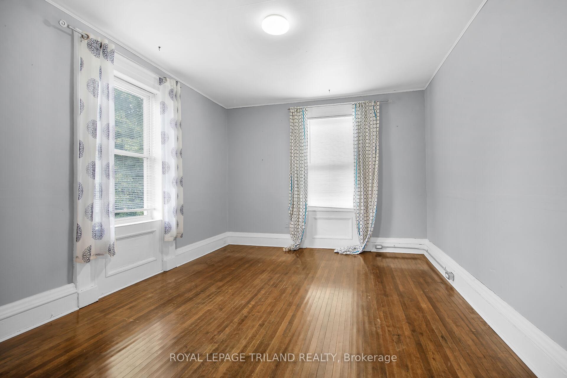 Photo 7 of Unit 2, 122 Centre Street, St. Thomas — HOMEH