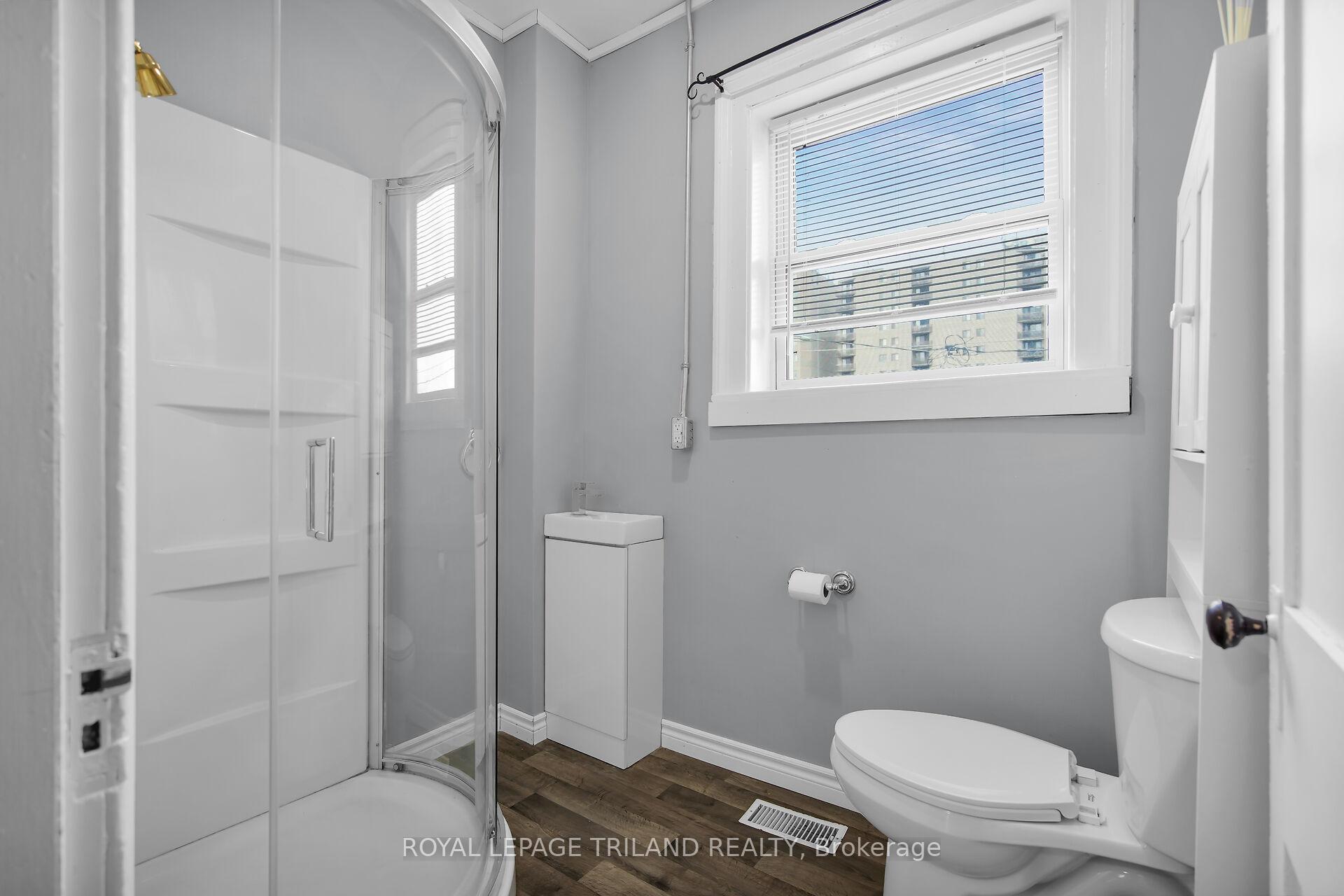 Photo 9 of Unit 2, 122 Centre Street, St. Thomas — HOMEH