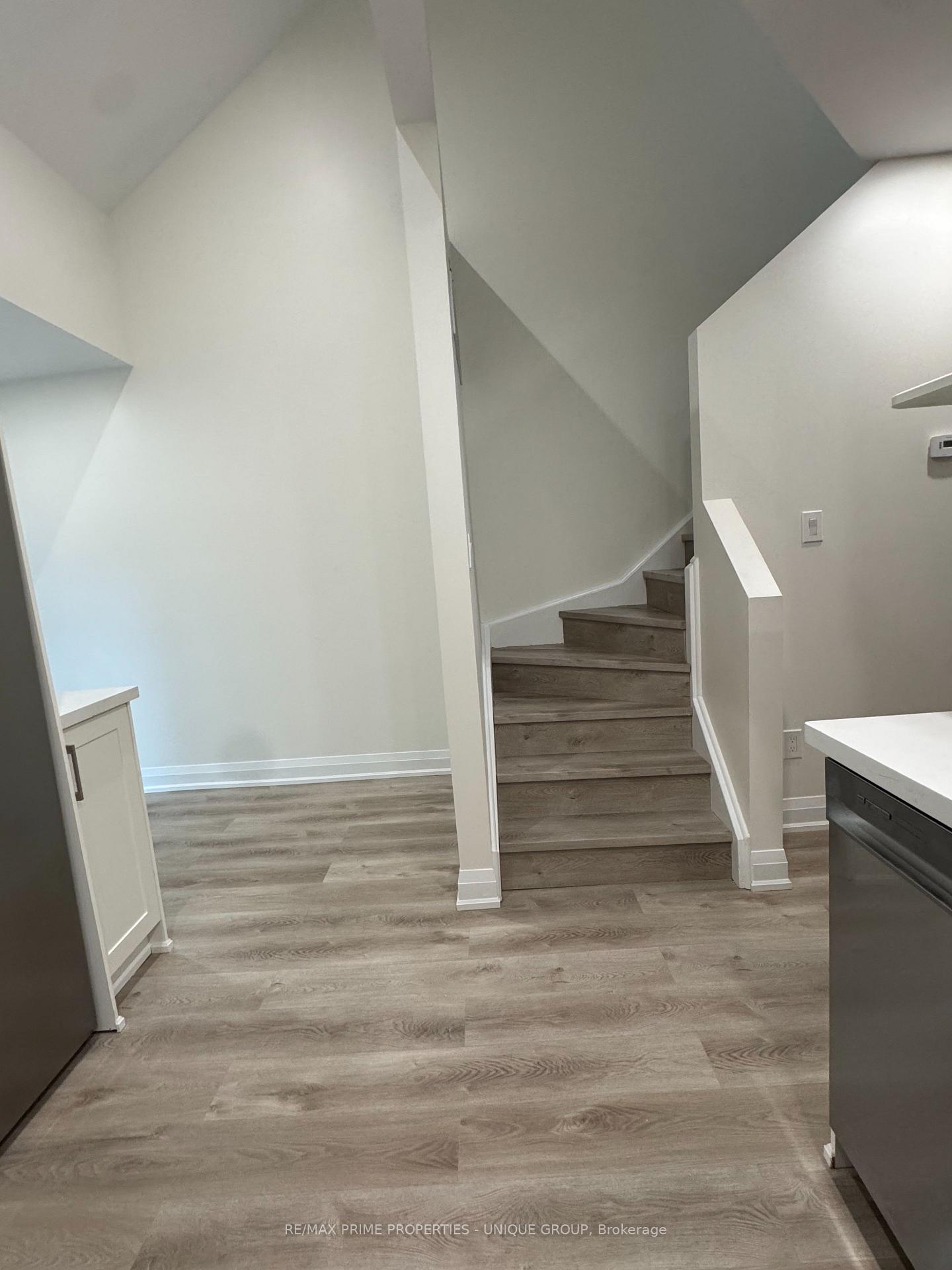 Photo 6 of Unit 2, 62 Henry Street, Toronto, Kensington-Chinatown — HOMEH