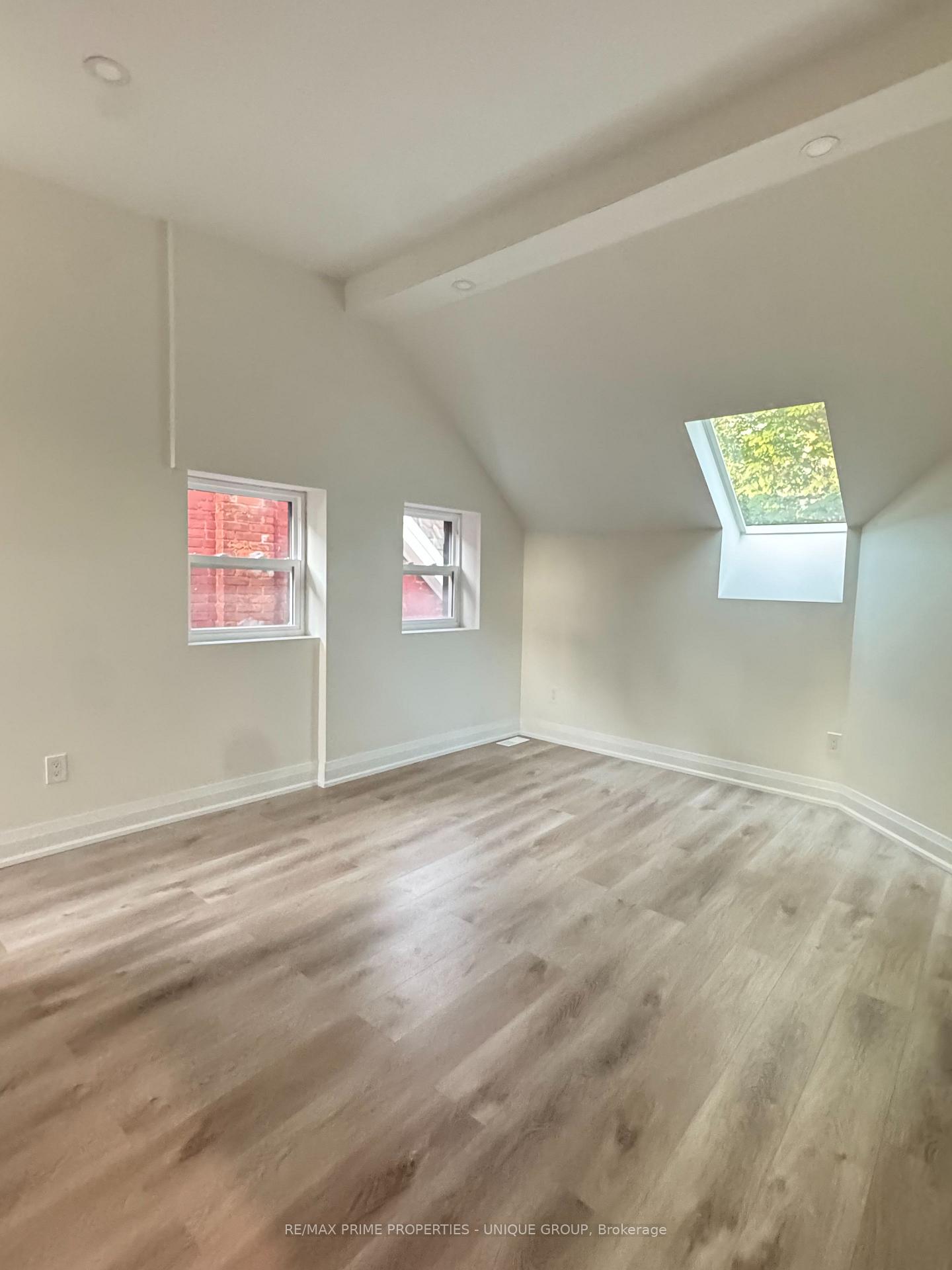 Photo 16 of Unit 2, 62 Henry Street, Toronto, Kensington-Chinatown — HOMEH