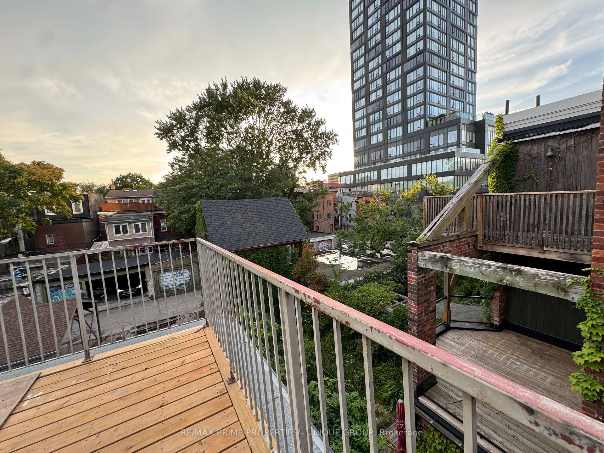 Photo 23 of Unit 2, 62 Henry Street, Toronto, Kensington-Chinatown — HOMEH