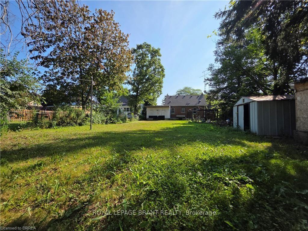 Photo 5 of 32 Forest Road, Brantford, Echo Place — HOMEH