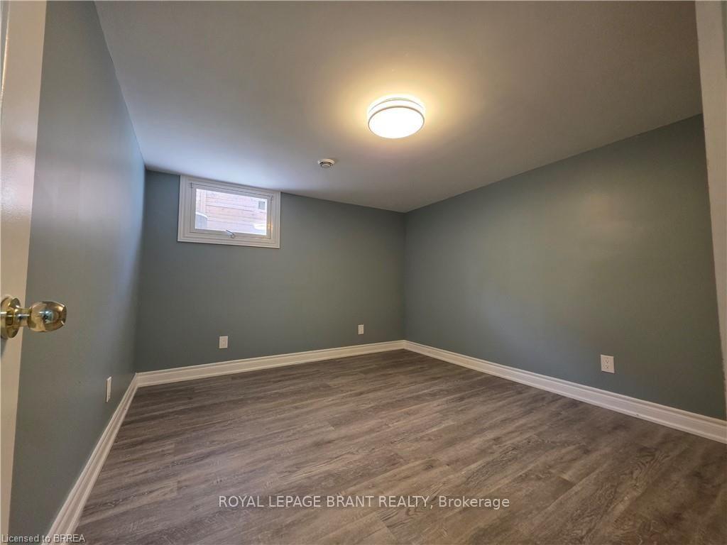 Photo 20 of 32 Forest Road, Brantford, Echo Place — HOMEH