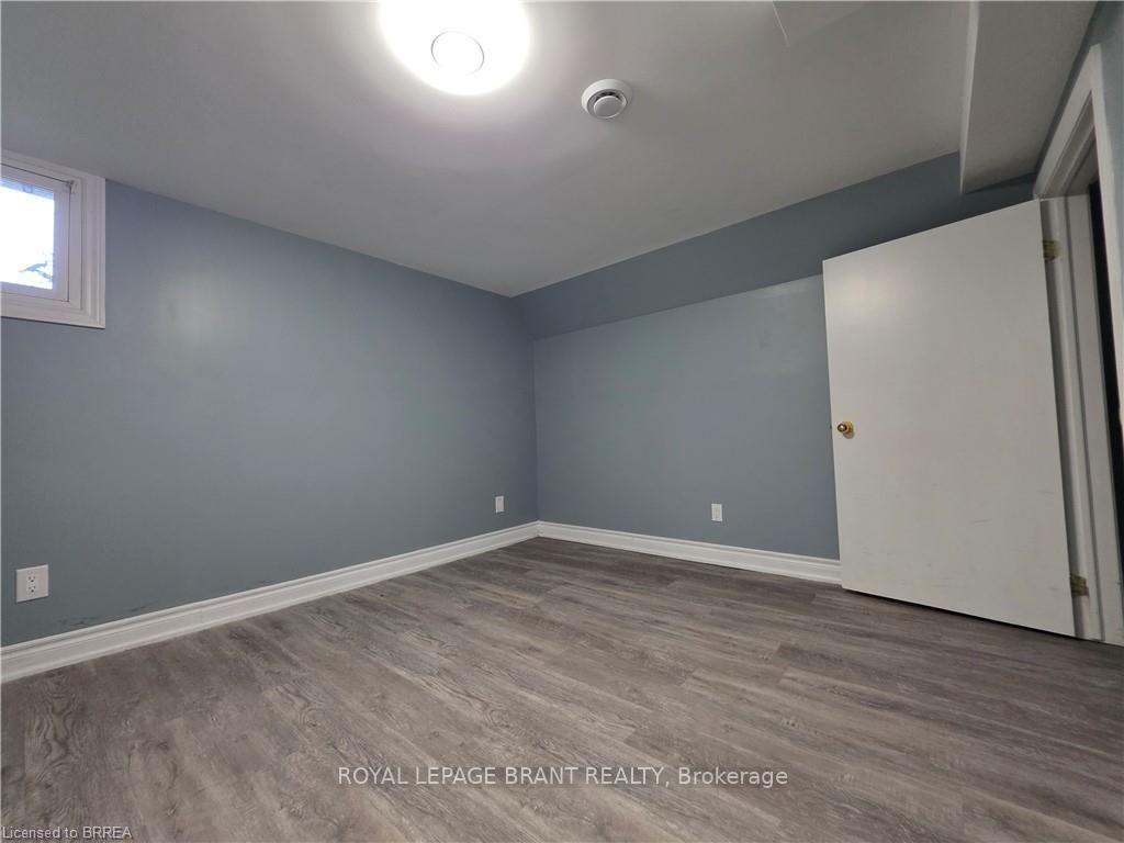 Photo 23 of 32 Forest Road, Brantford, Echo Place — HOMEH