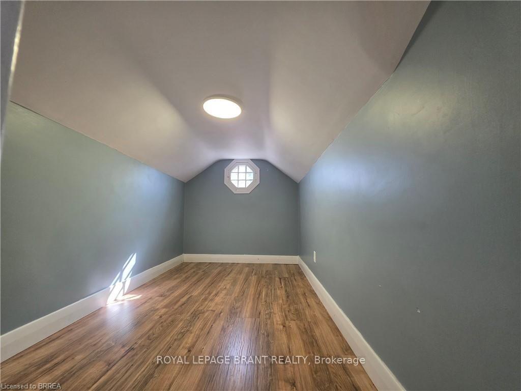 Photo 29 of 32 Forest Road, Brantford, Echo Place — HOMEH