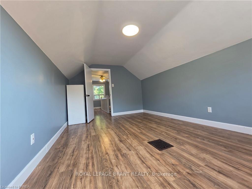 Photo 30 of 32 Forest Road, Brantford, Echo Place — HOMEH