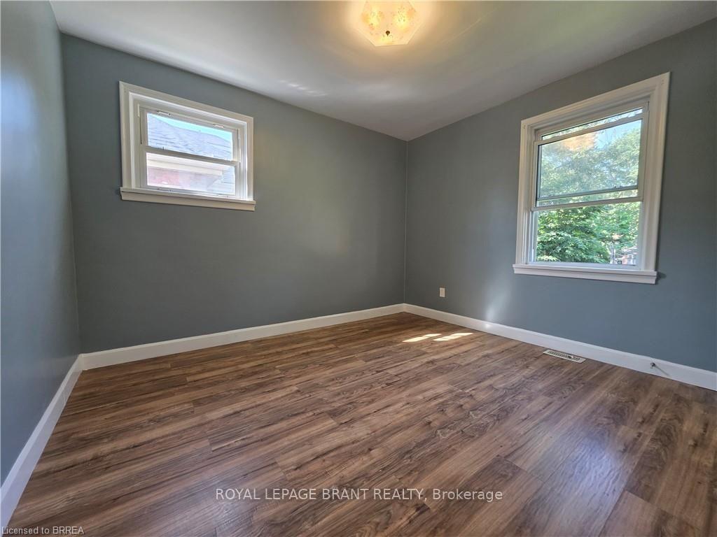 Photo 36 of 32 Forest Road, Brantford, Echo Place — HOMEH