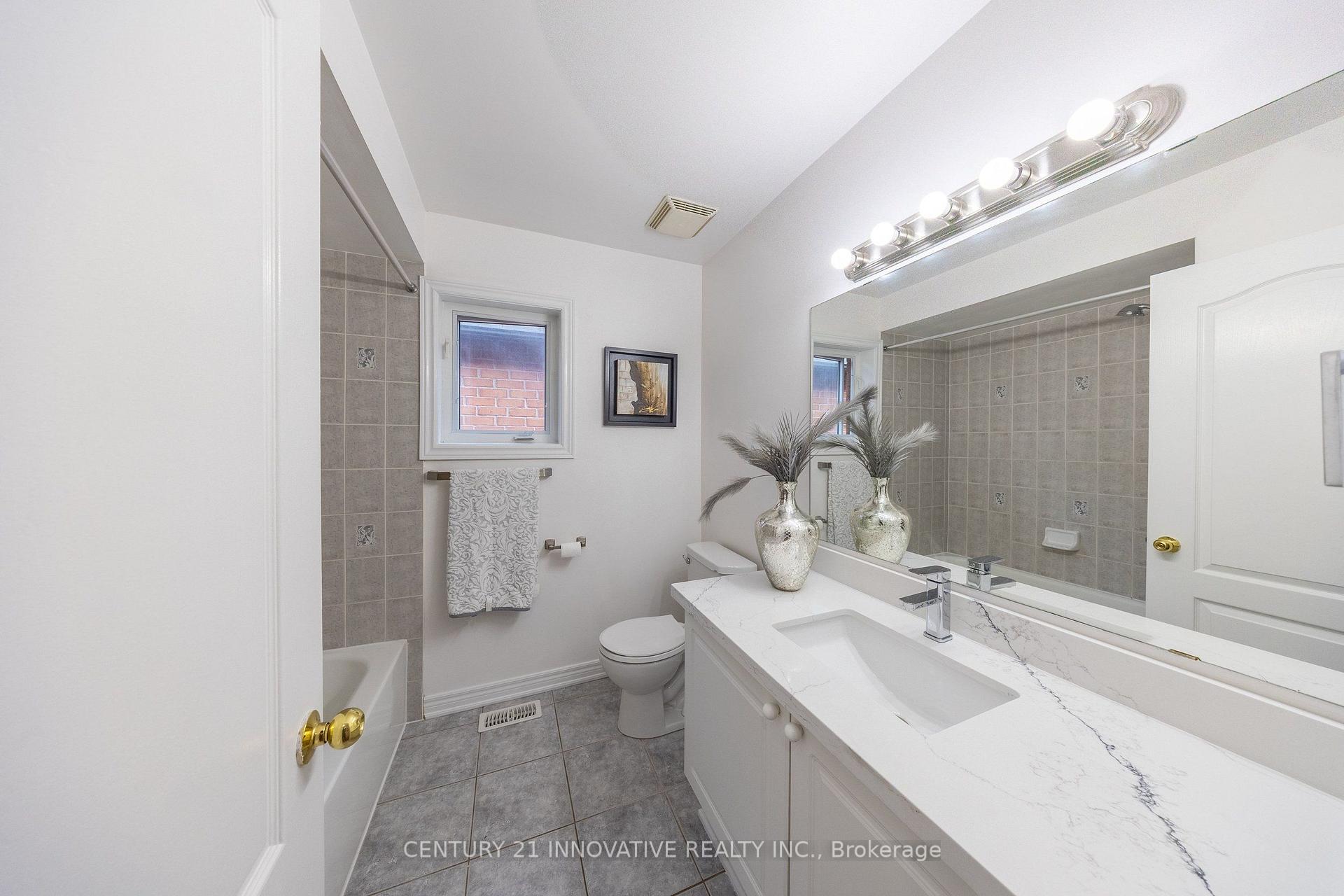 Photo 40 of 54 Carpendale Crescent, Ajax, Northeast Ajax — HOMEH