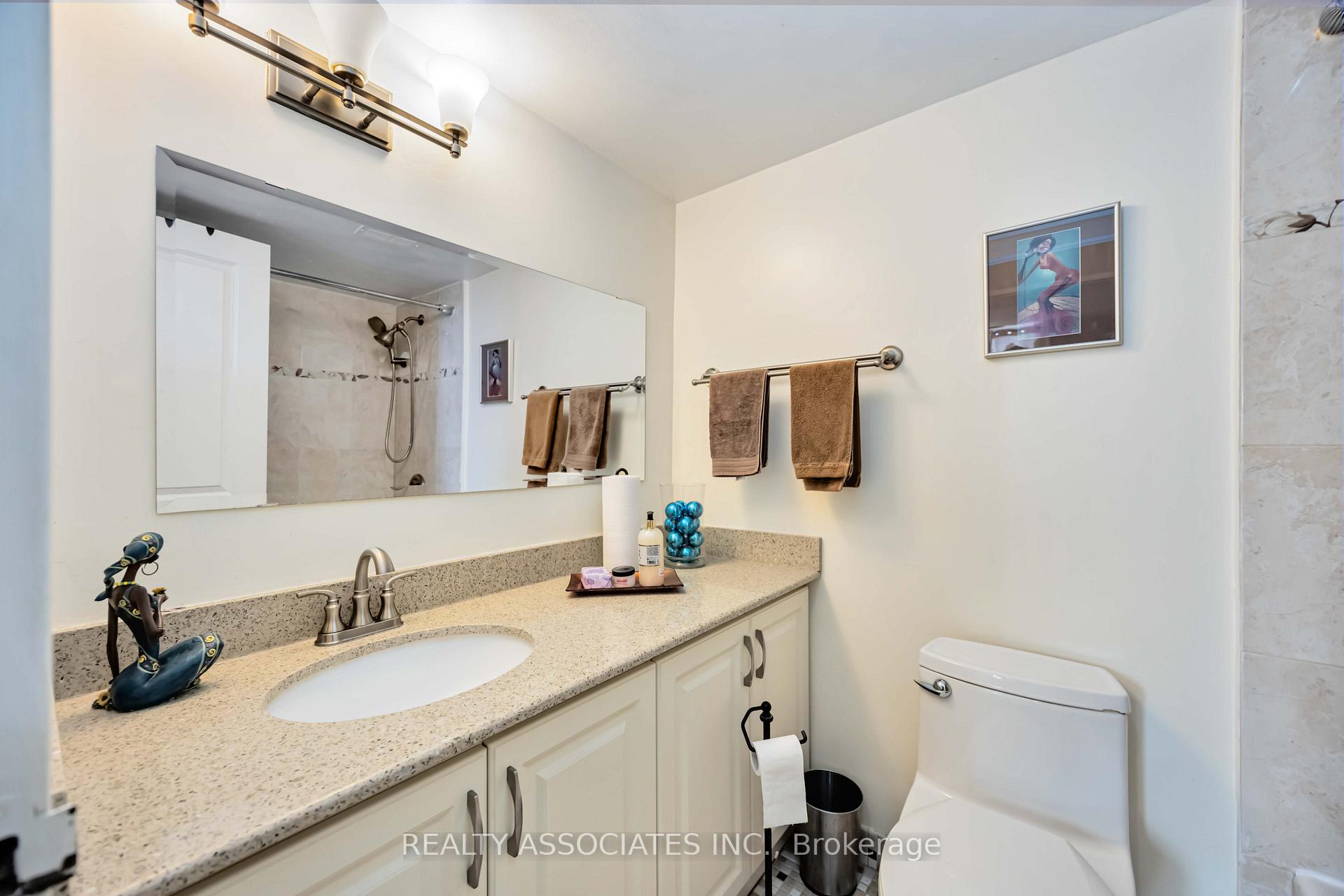 Photo 7 of Unit 811, 180 Markham Road, Scarborough, Scarborough Village — HOMEH