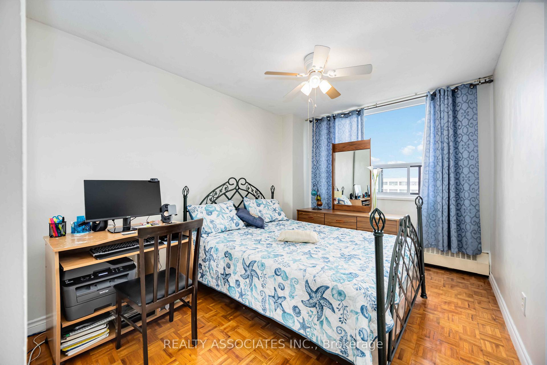 Photo 11 of Unit 811, 180 Markham Road, Scarborough, Scarborough Village — HOMEH