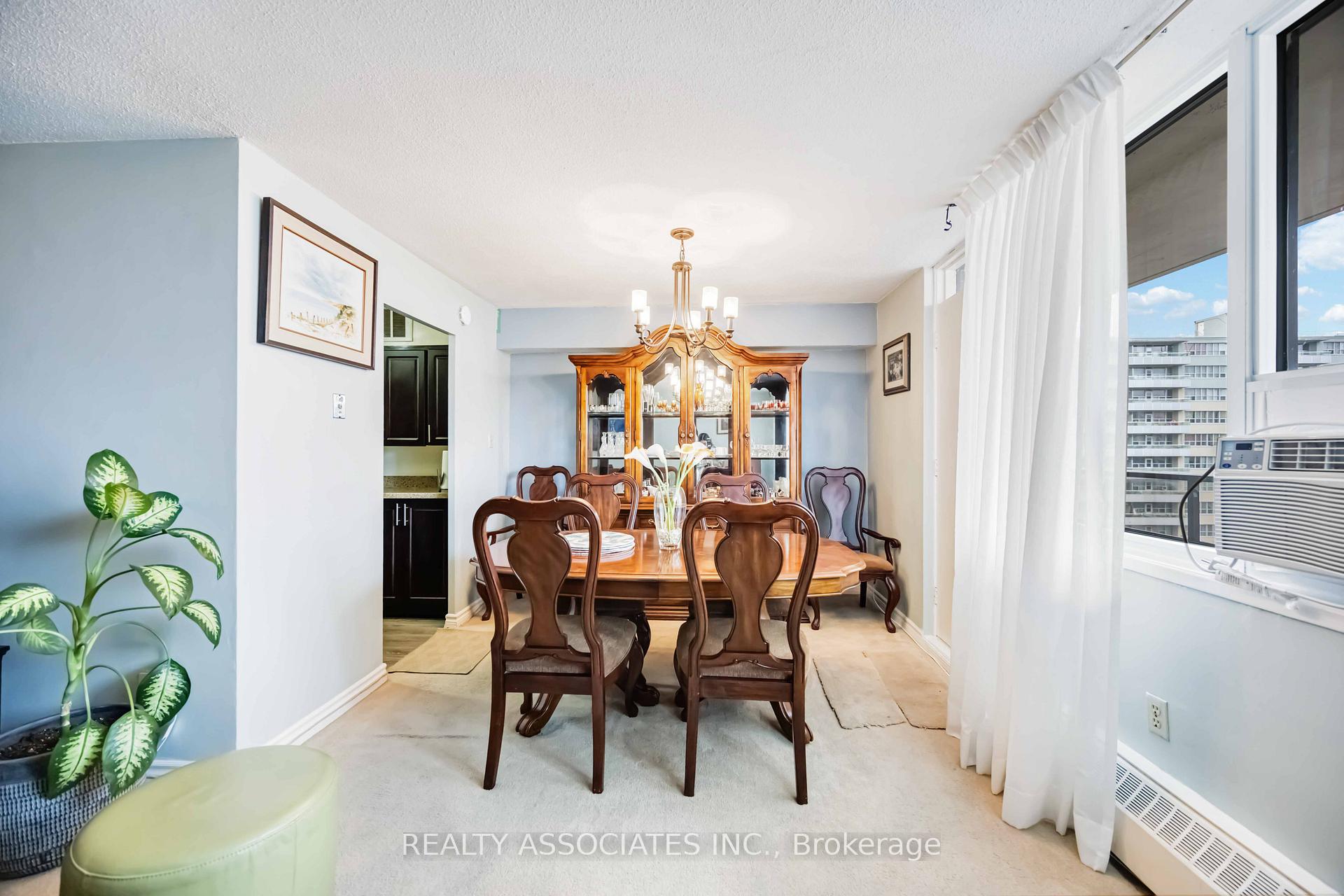 Photo 19 of Unit 811, 180 Markham Road, Scarborough, Scarborough Village — HOMEH