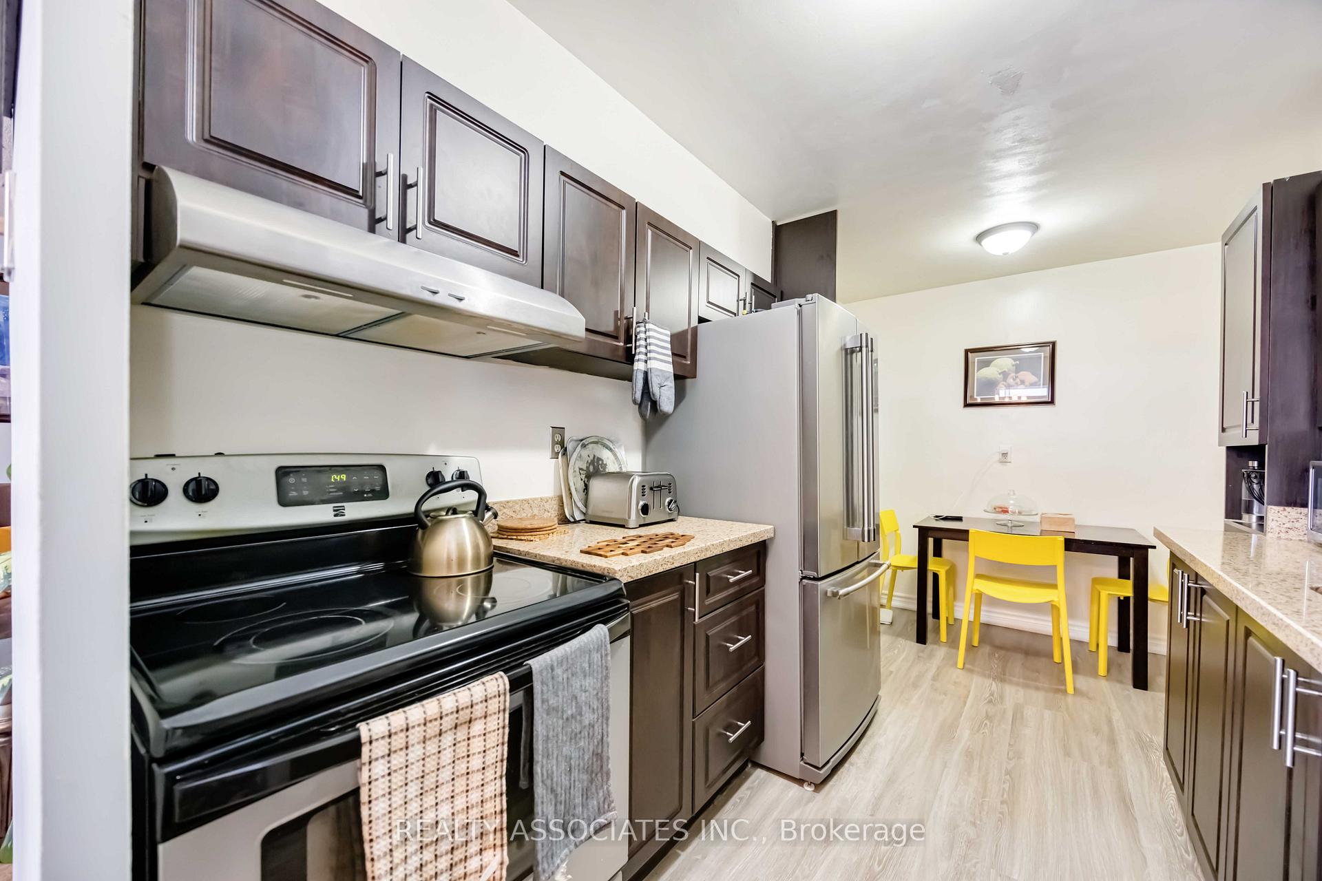 Photo 23 of Unit 811, 180 Markham Road, Scarborough, Scarborough Village — HOMEH